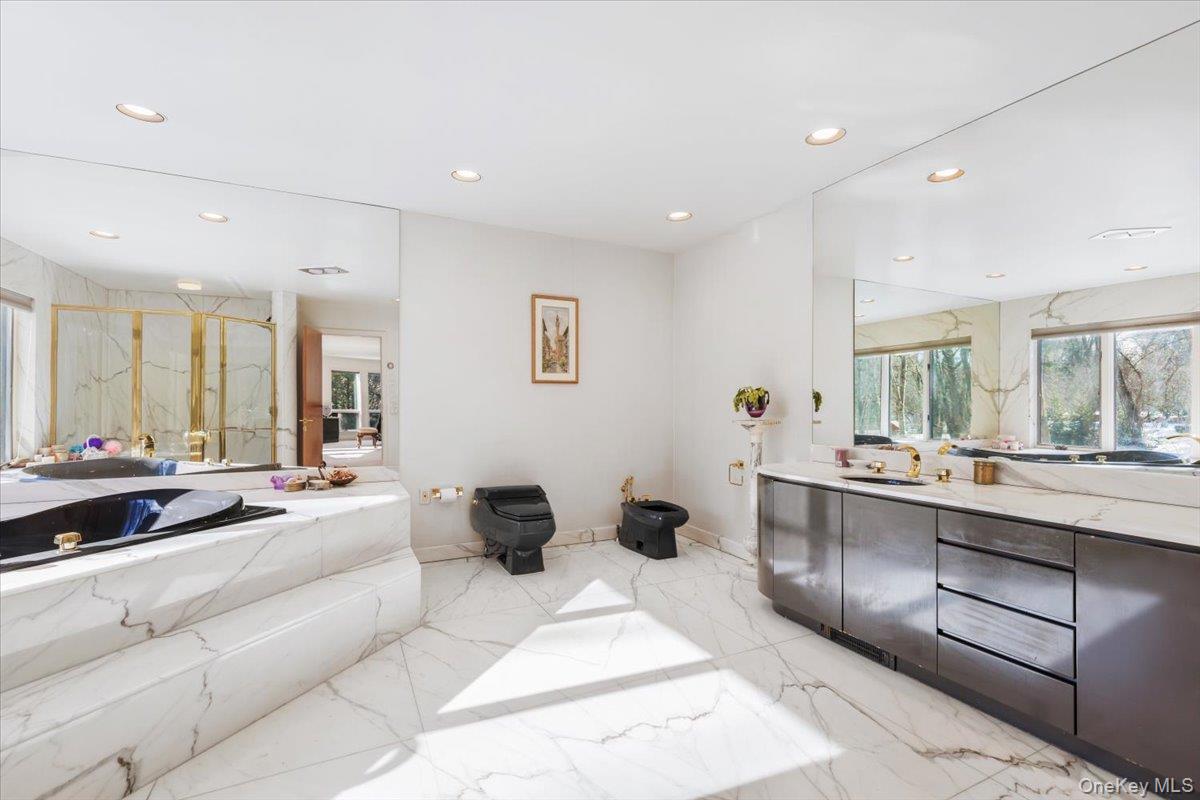 29 Captain Theale Road, Bedford, NY 10506