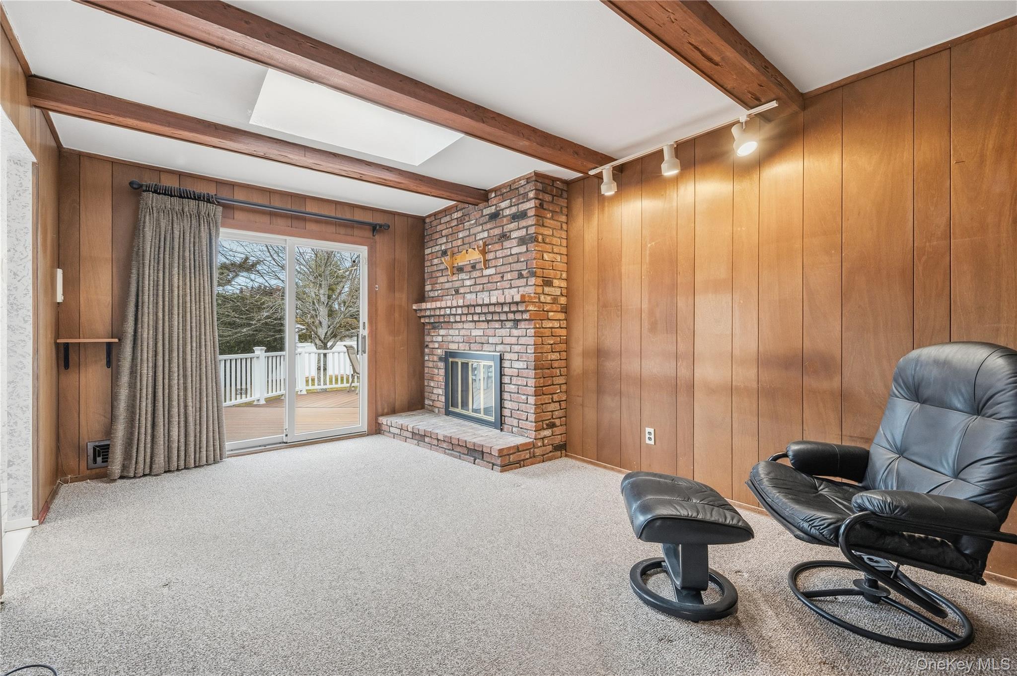 20 Steuben Drive, Oyster Bay, NY 11753