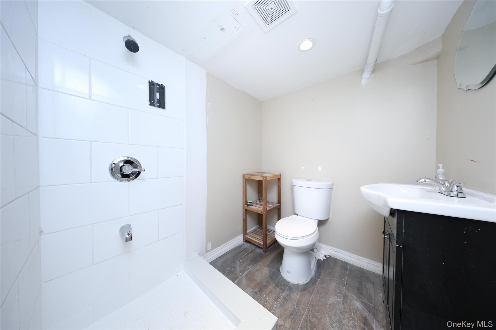 138 Ormonde Boulevard, Valley Stream, NY 11580