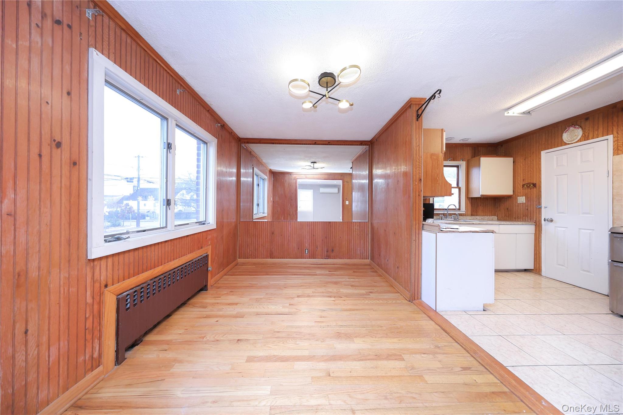 138 Ormonde Boulevard, Valley Stream, NY 11580