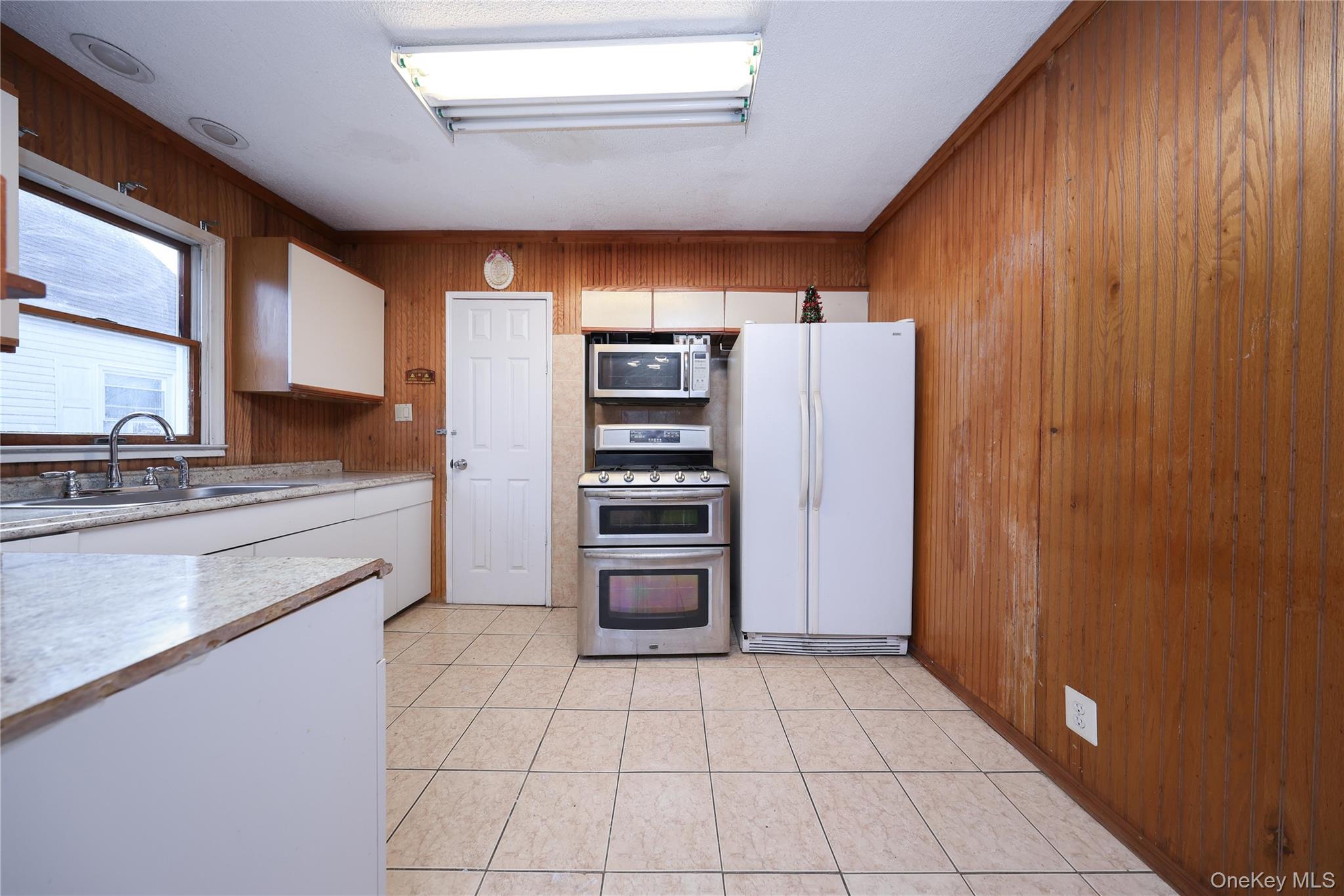 138 Ormonde Boulevard, Valley Stream, NY 11580