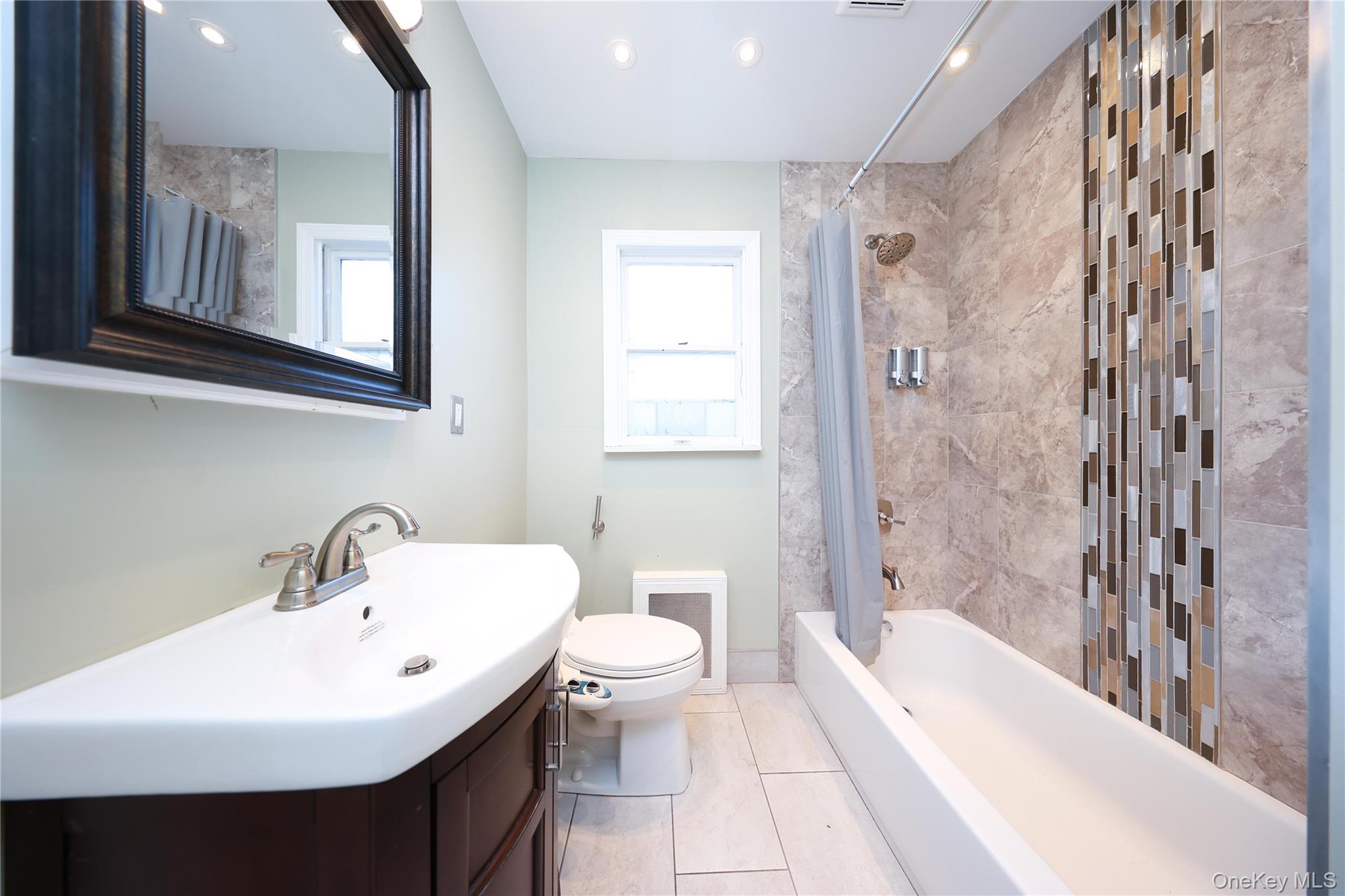 138 Ormonde Boulevard, Valley Stream, NY 11580