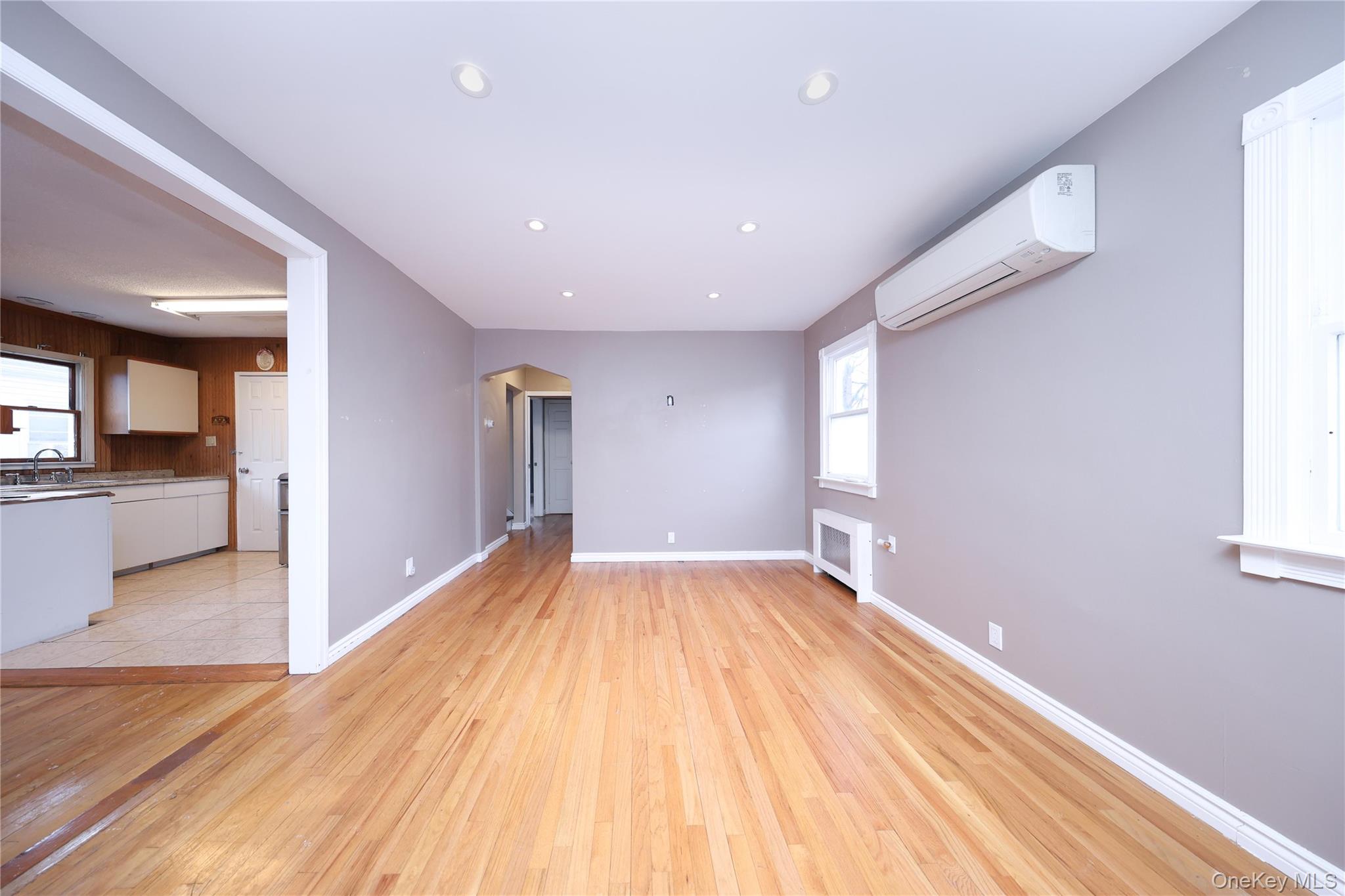 138 Ormonde Boulevard, Valley Stream, NY 11580