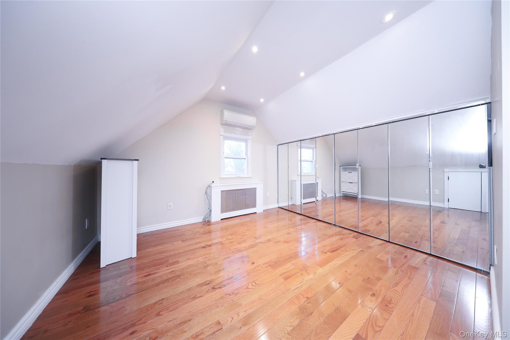 138 Ormonde Boulevard, Valley Stream, NY 11580