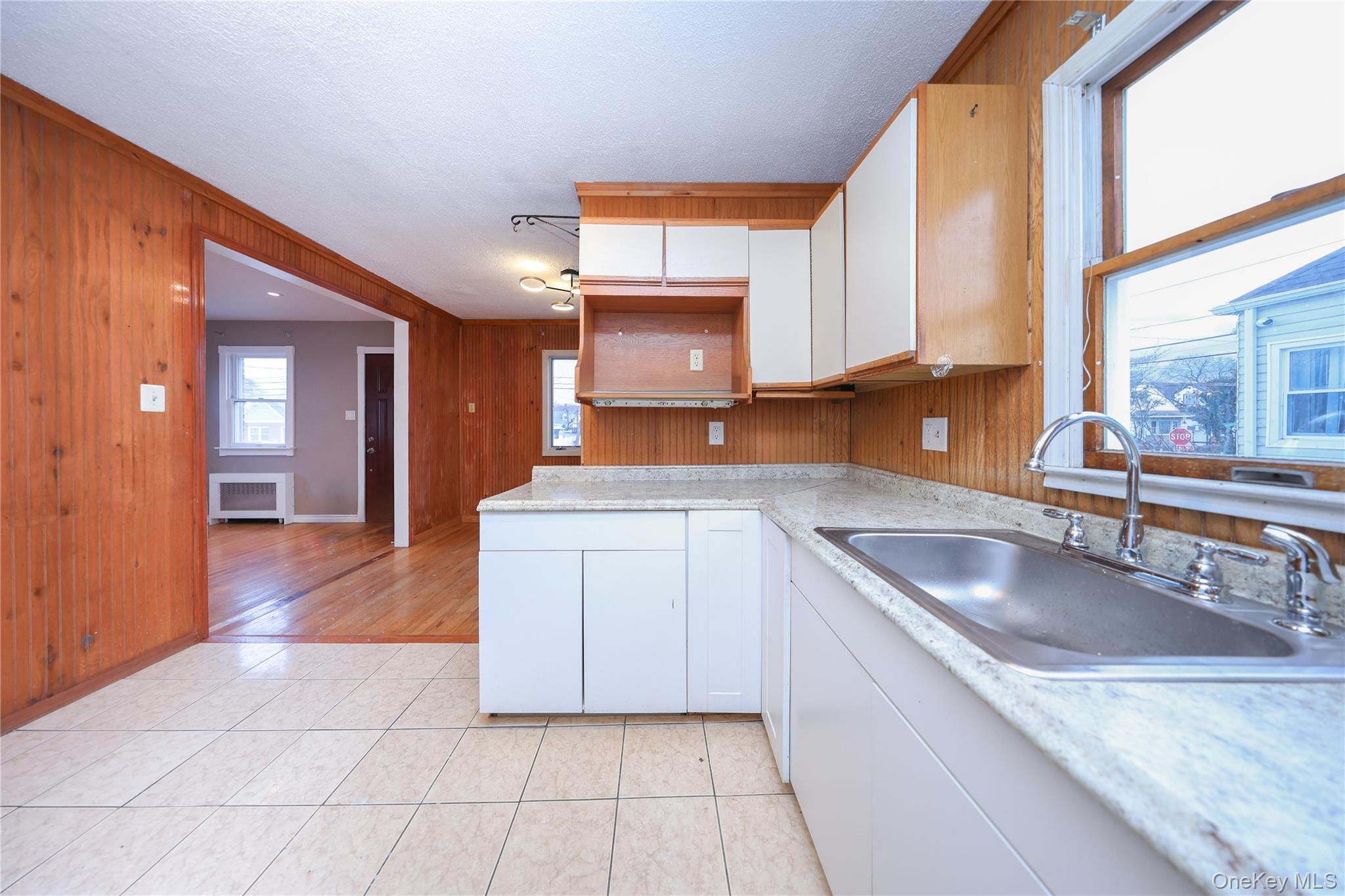 138 Ormonde Boulevard, Valley Stream, NY 11580