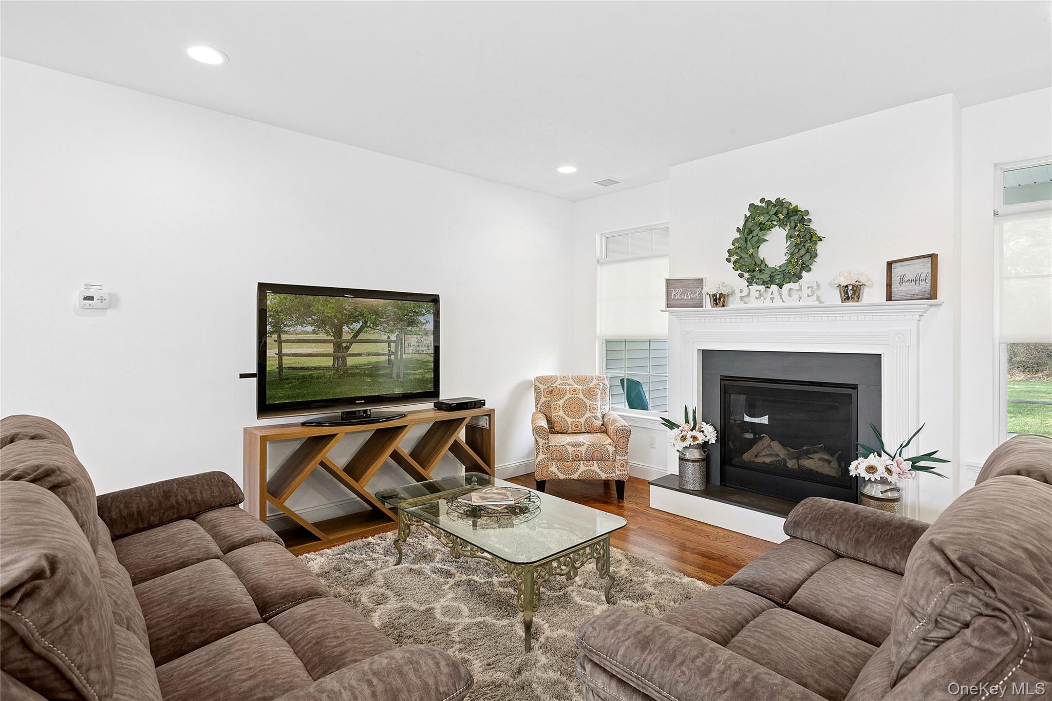 9 Sipala Court, Manorville, NY 11949