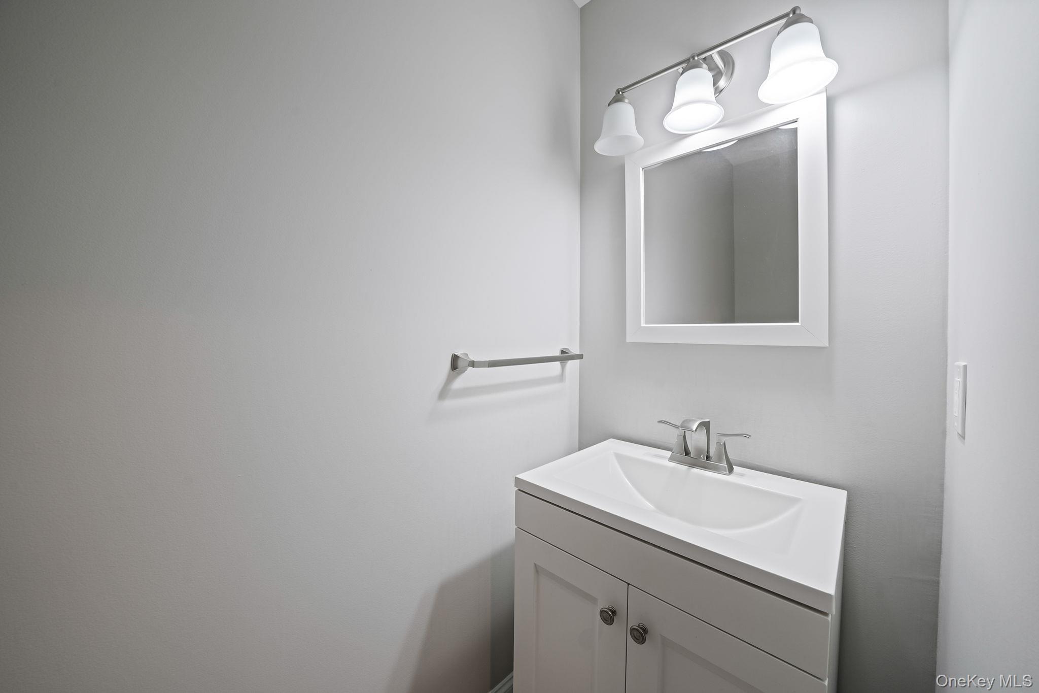 30 Lakeview Drive, Mastic Beach, NY 11951