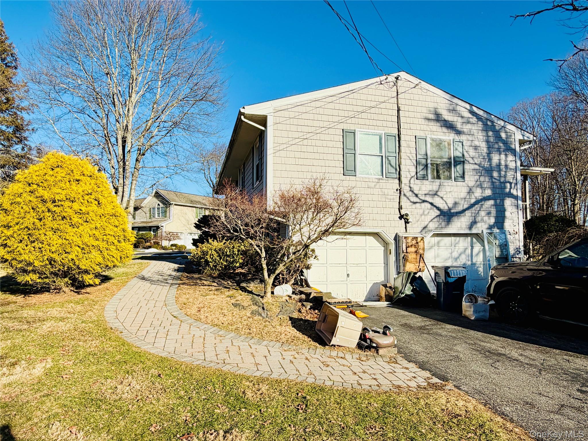 110 Wayacross Road, Mahopac, NY 10541