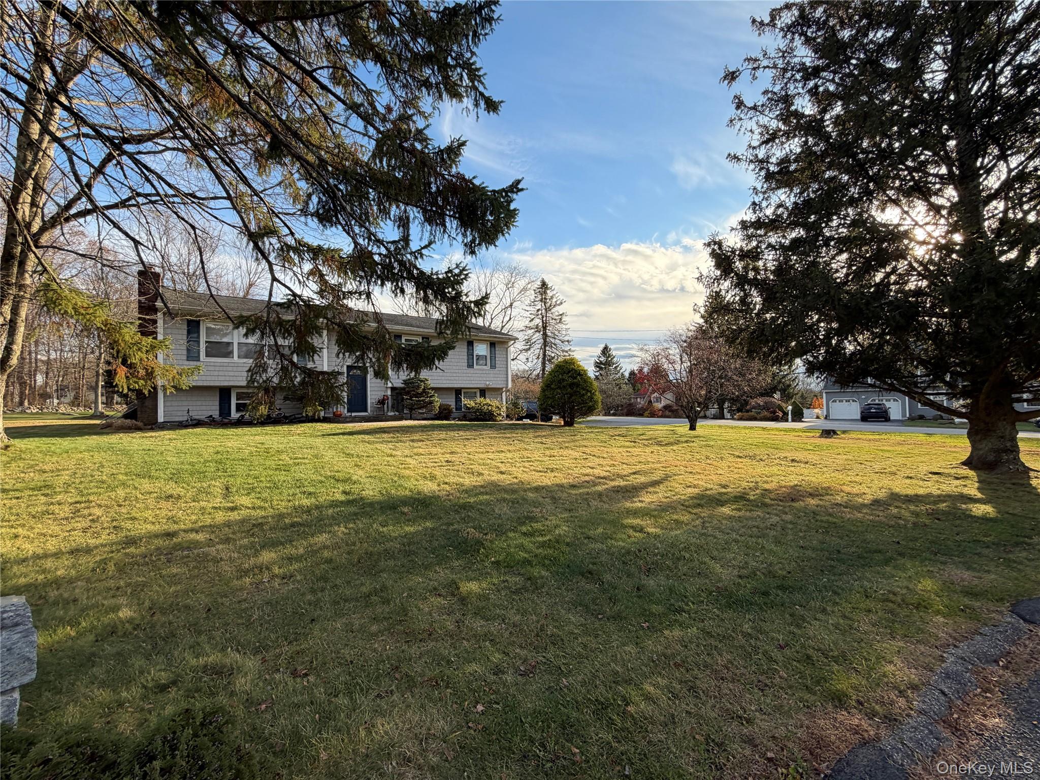 110 Wayacross Road, Mahopac, NY 10541