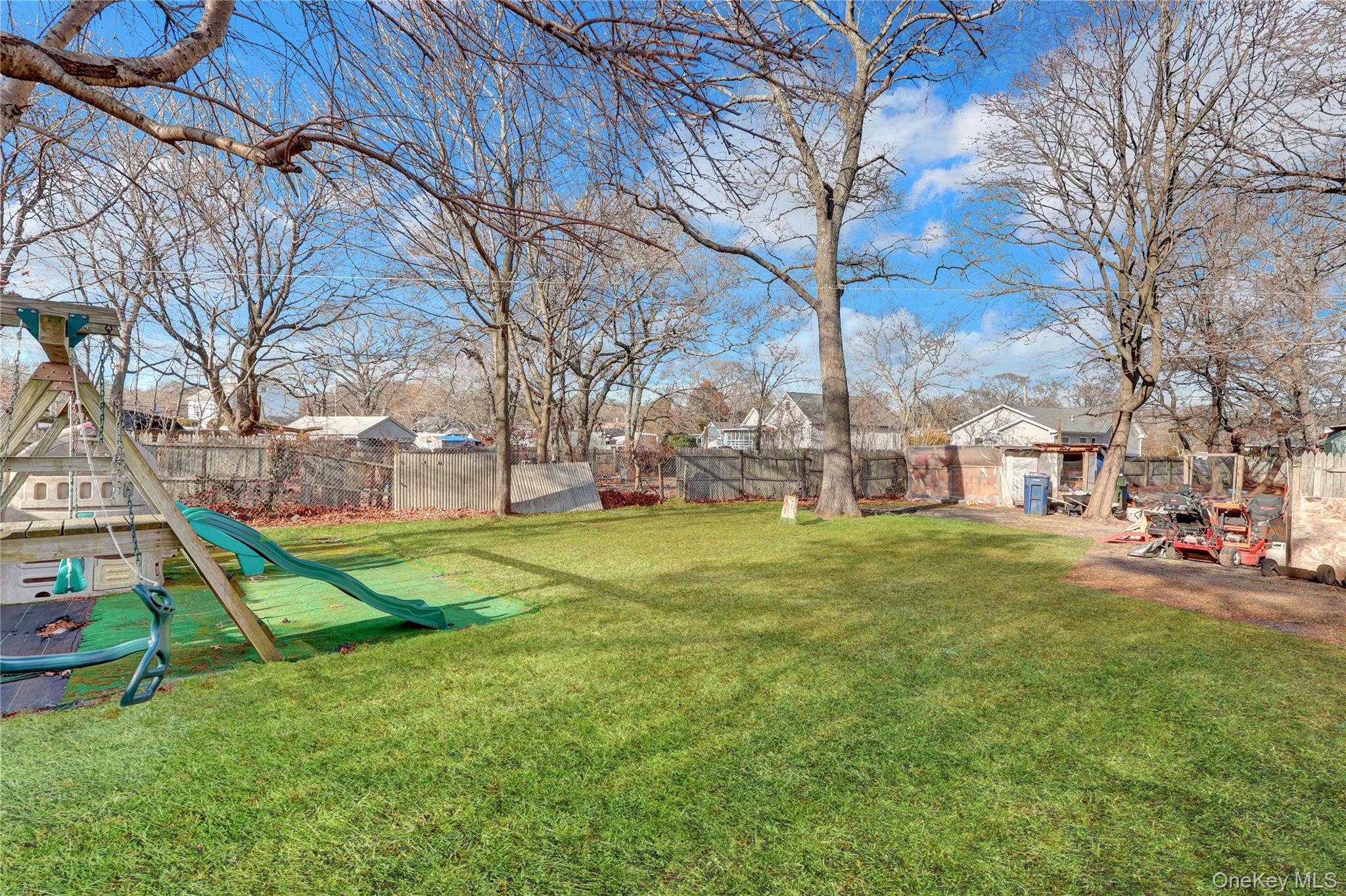 87 Vail Avenue, Southampton, NY 11901