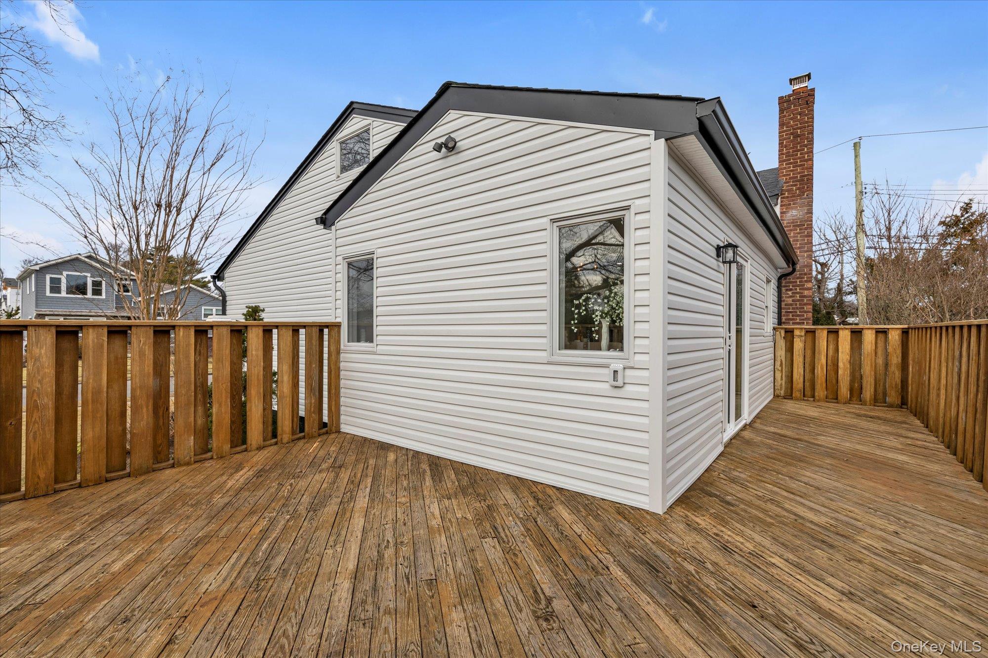 513 Dee Court, East Meadow, NY 11554