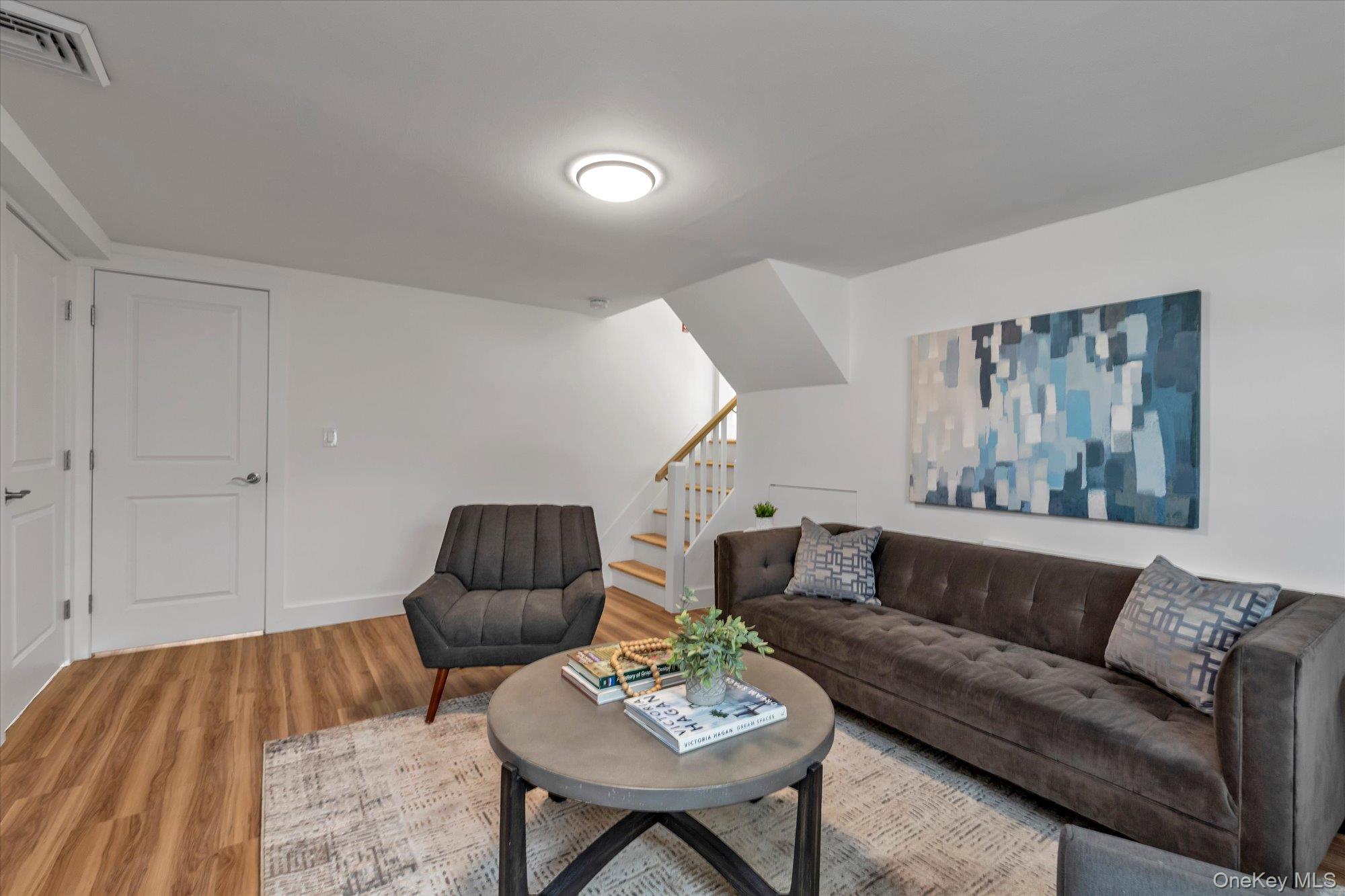 513 Dee Court, East Meadow, NY 11554