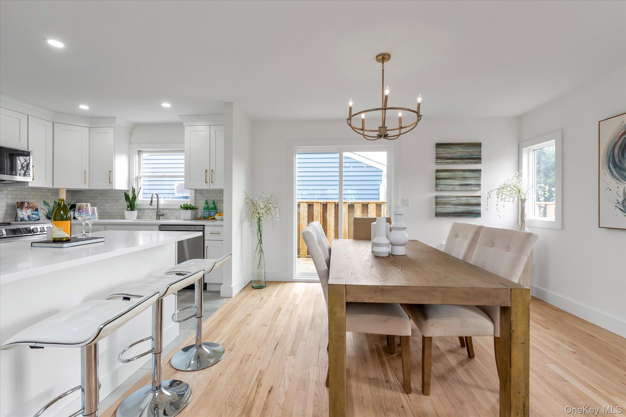 513 Dee Court, East Meadow, NY 11554