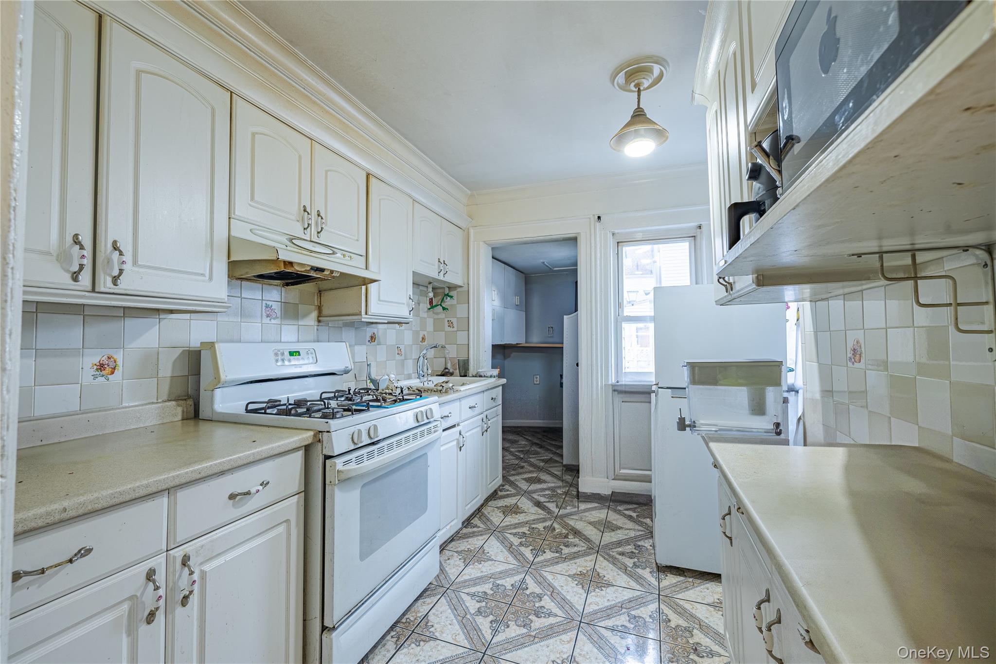 12406 111th Avenue, Richmond Hill, NY 11420