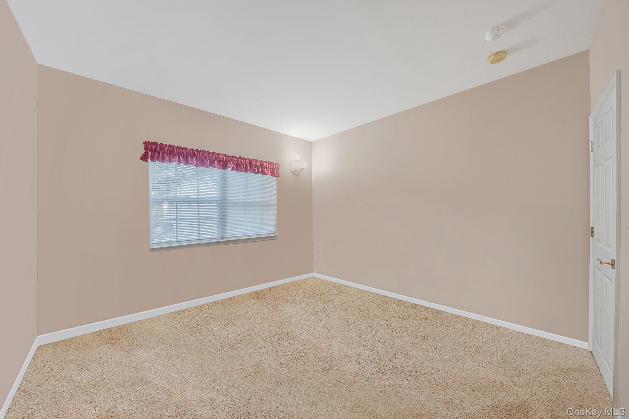 554 Mirror Pond Court, Moriches, NY 11955