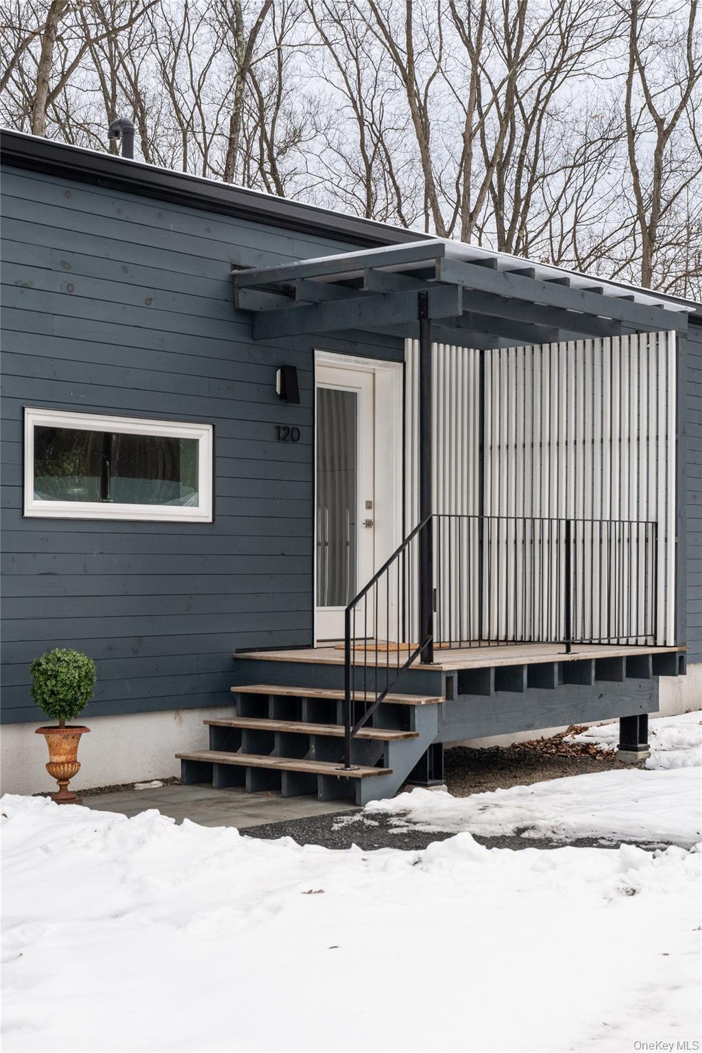 120 Cauterskill Avenue, Catskill, NY 12414