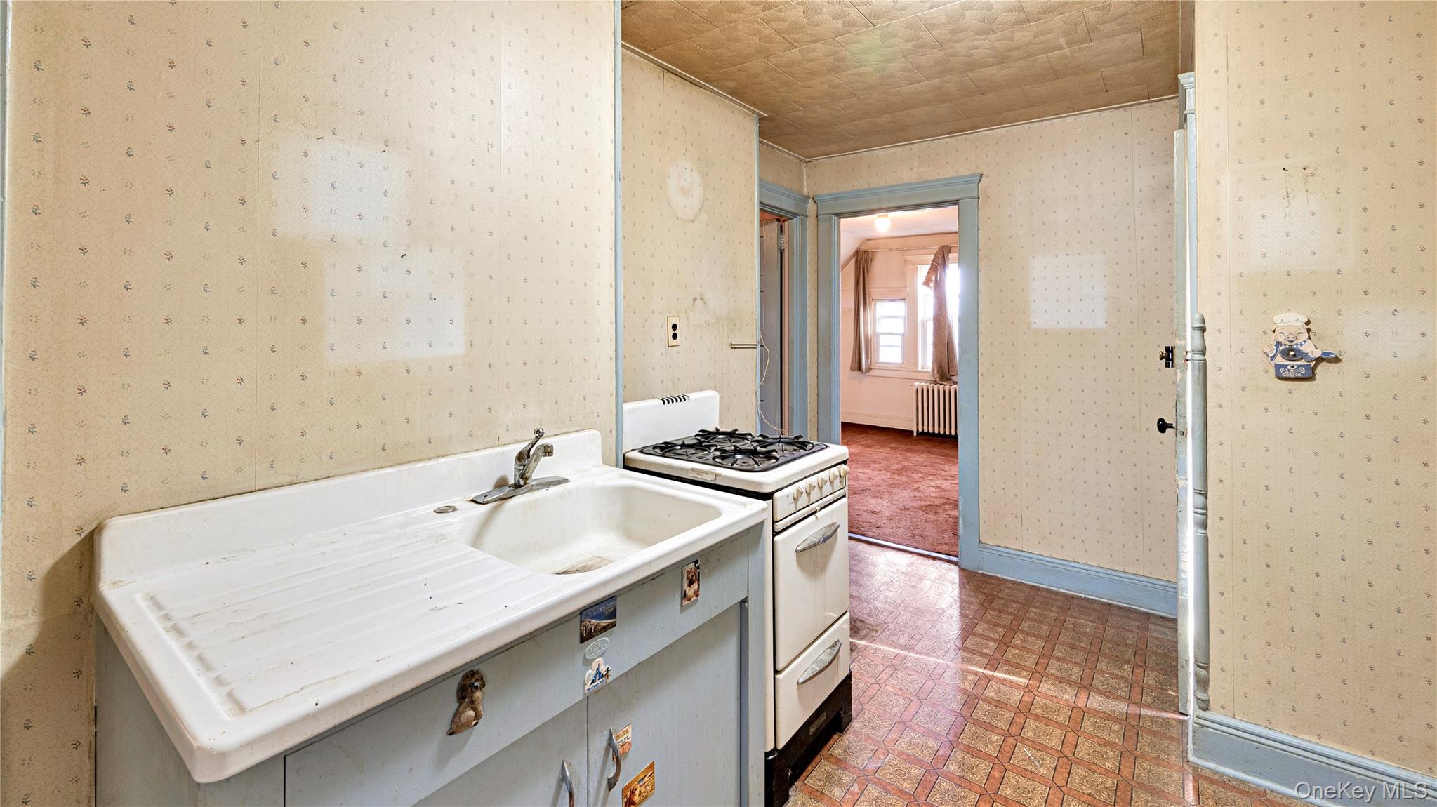 44 Rockdale Avenue, New Rochelle, NY 10801