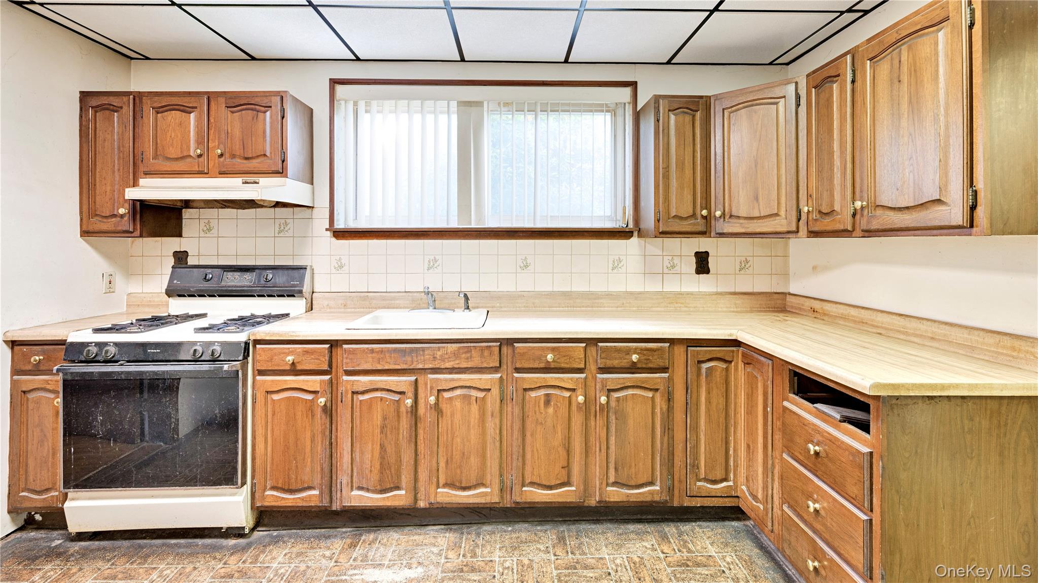 44 Rockdale Avenue, New Rochelle, NY 10801