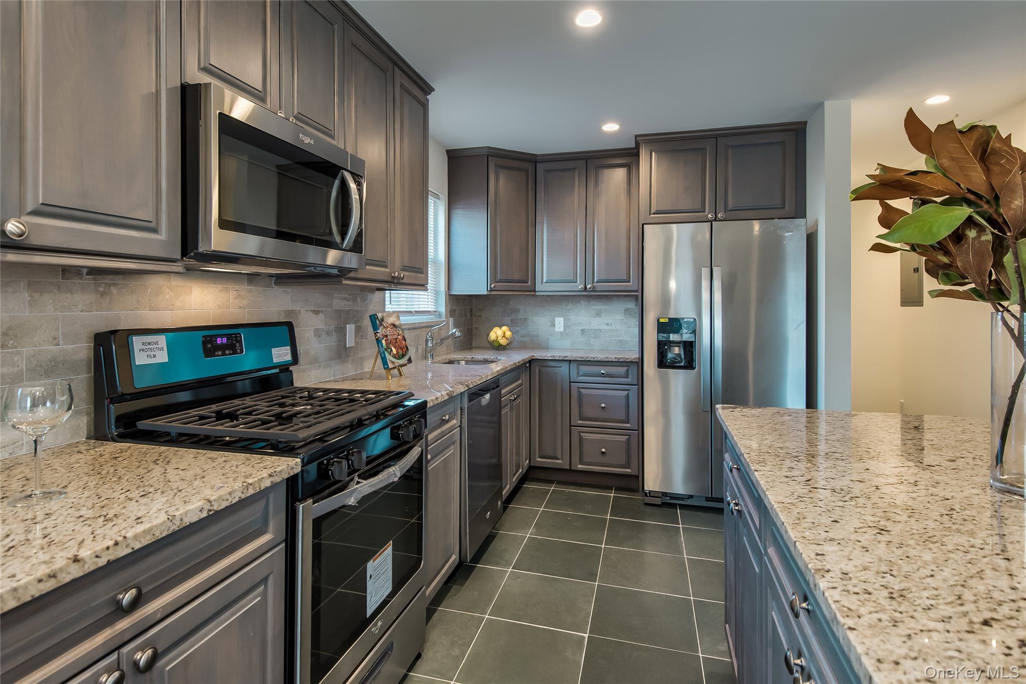 36 Carney # 1st Fl, Glen Cove, NY 11542