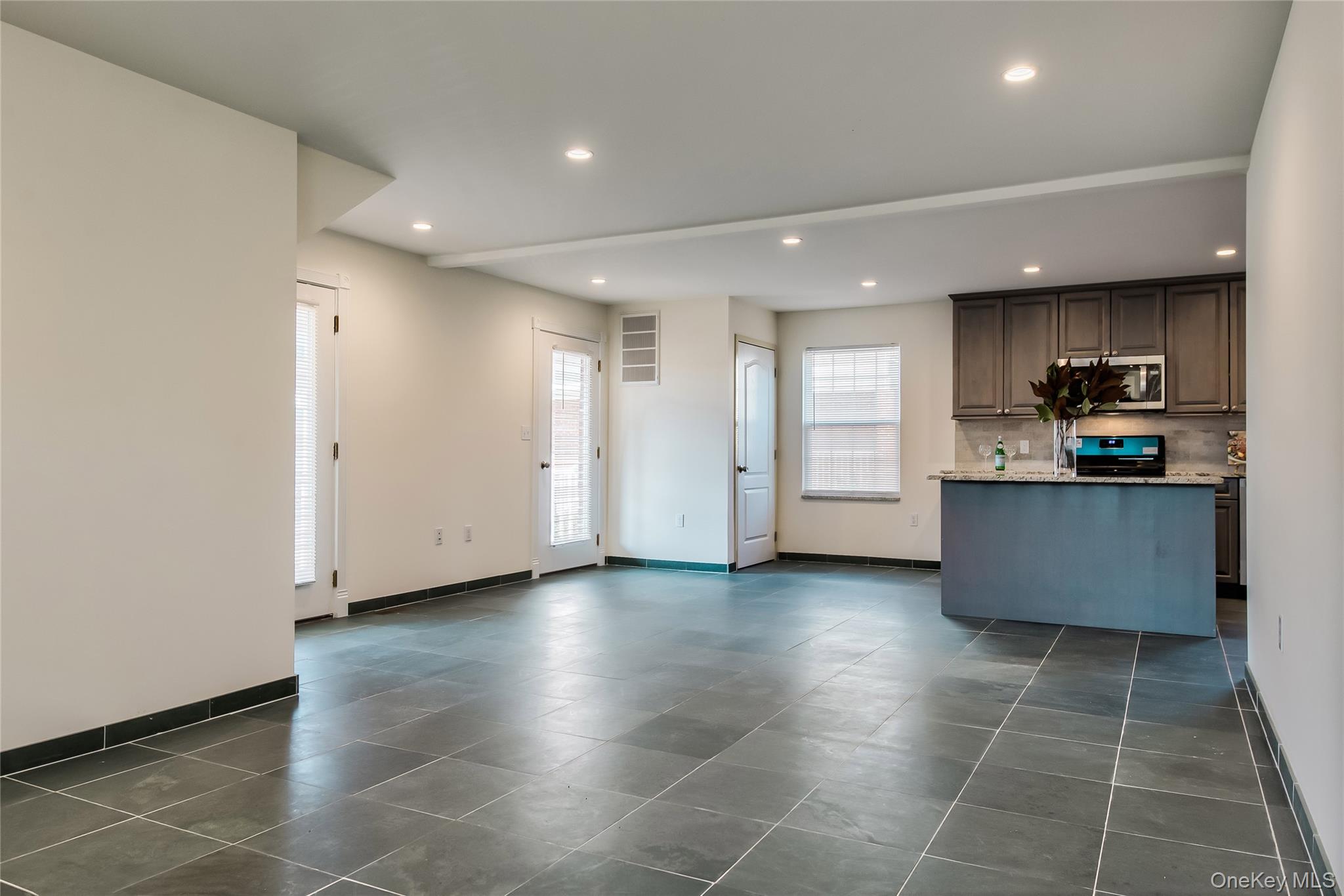 36 Carney # 1st Fl, Glen Cove, NY 11542