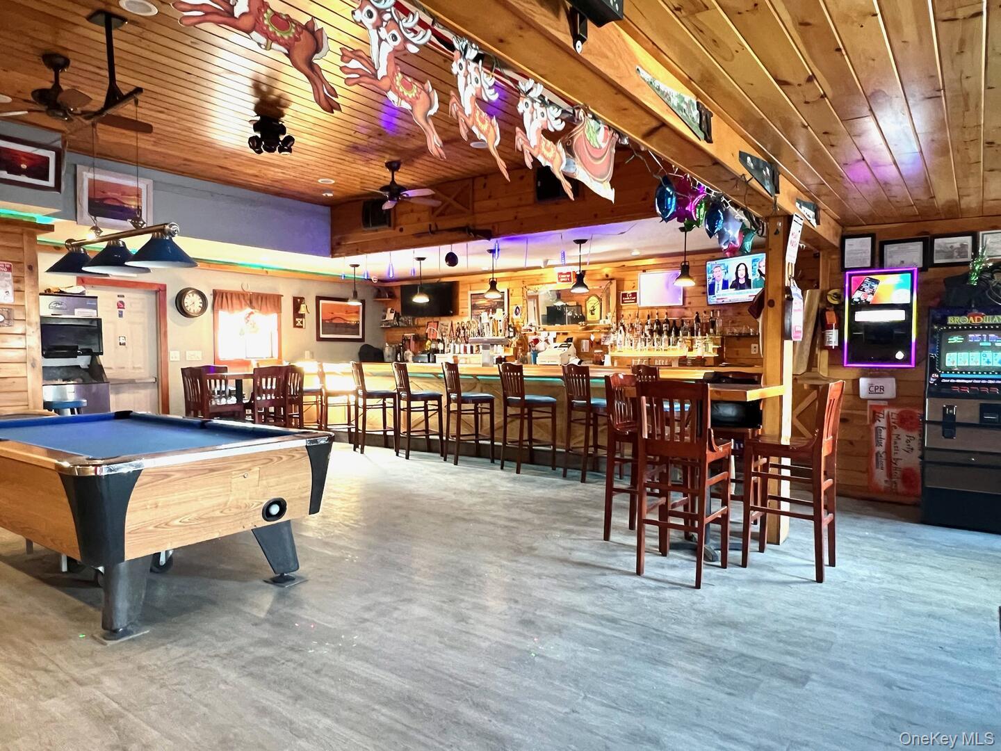 10 Hawley Avenue, West Islip, NY 11795