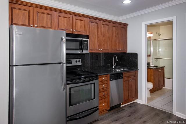 399D Great East Neck Road # 399D, West Babylon, NY 11704