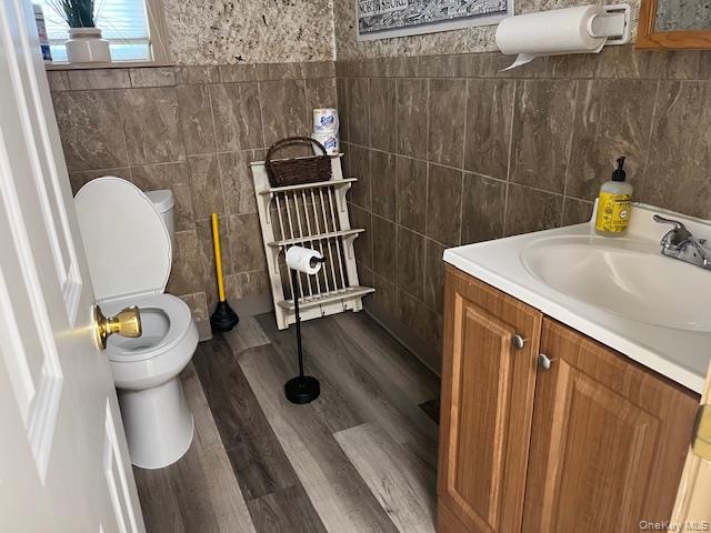 179 New York, Huntington, NY 11743