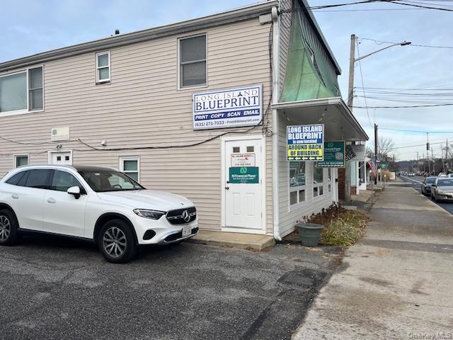 179 New York, Huntington, NY 11743