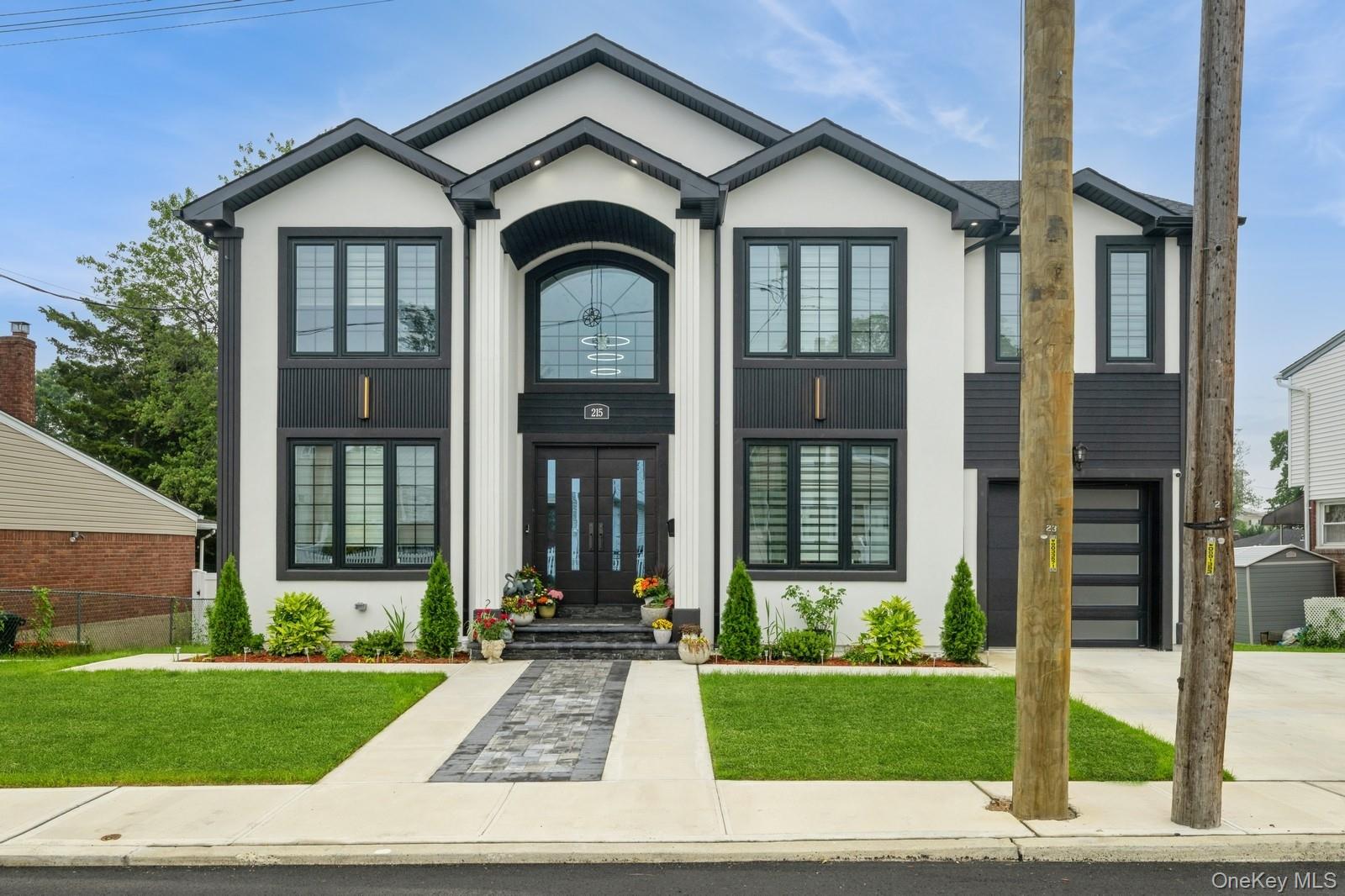 215 Marguerite Ave, South Floral Park, NY 11001