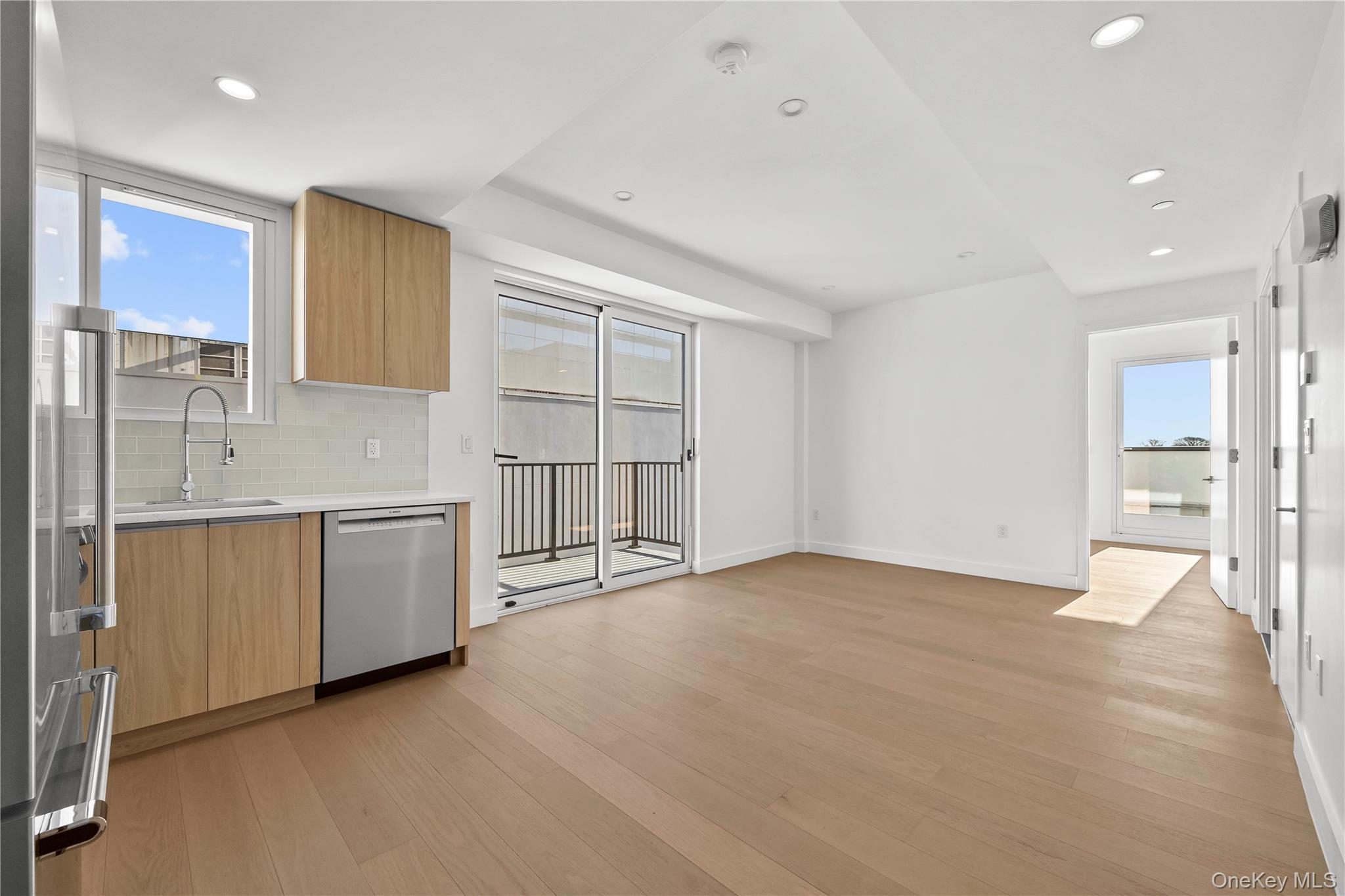 150-02 Northern Boulevard # 3A, Flushing, NY 11354