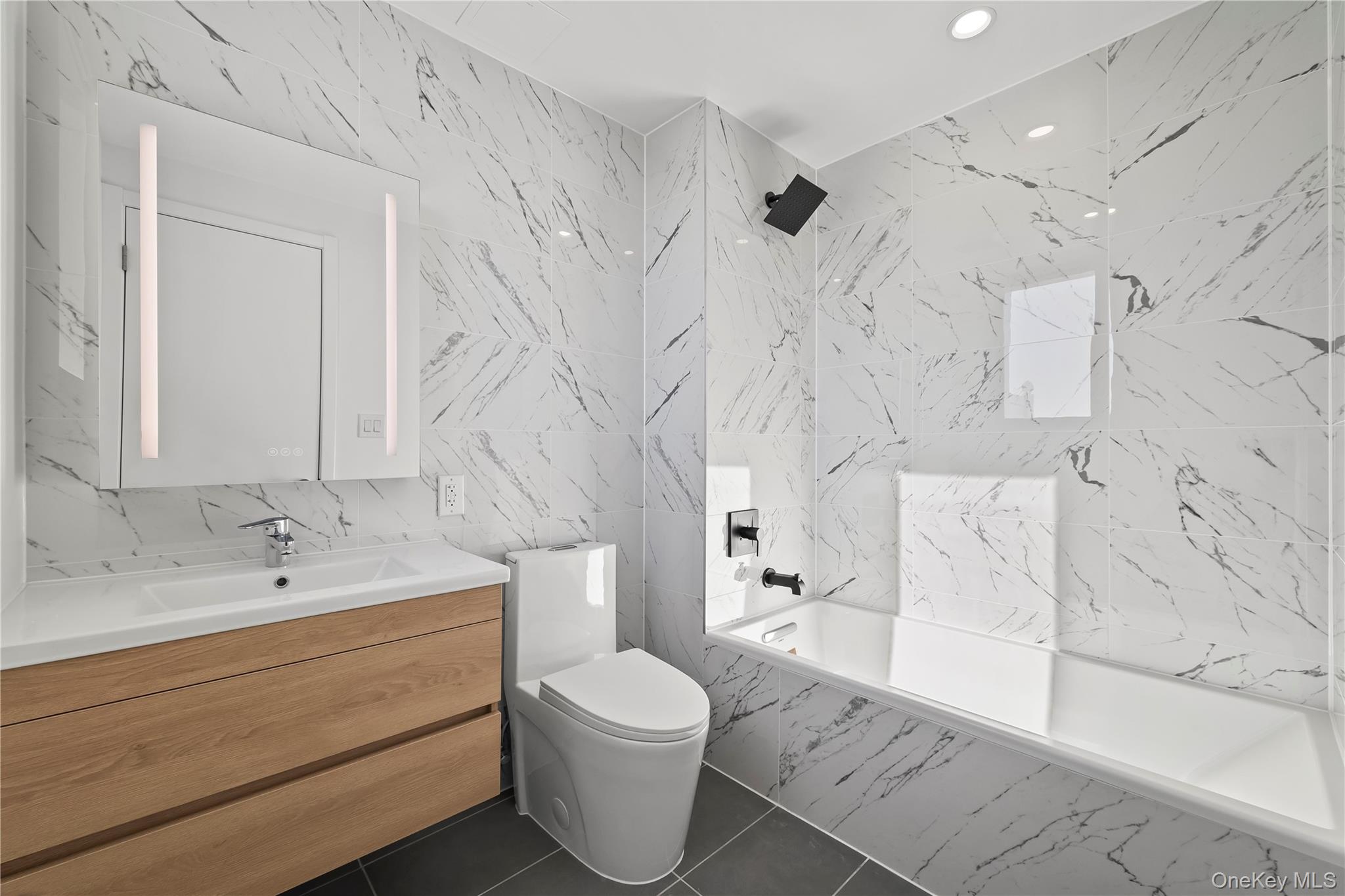 150-02 Northern Boulevard # 3A, Flushing, NY 11354