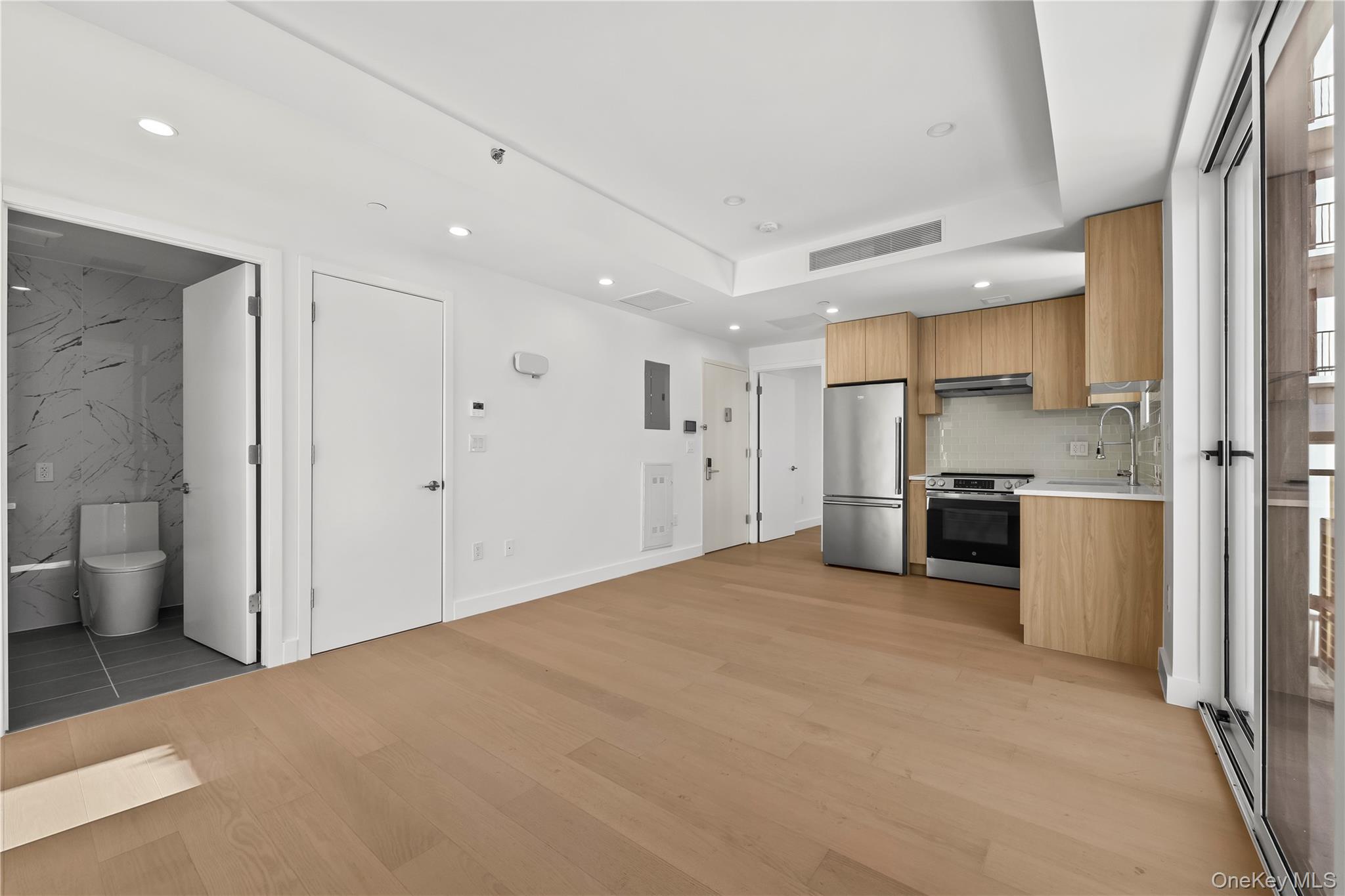 150-02 Northern Boulevard # 3A, Flushing, NY 11354