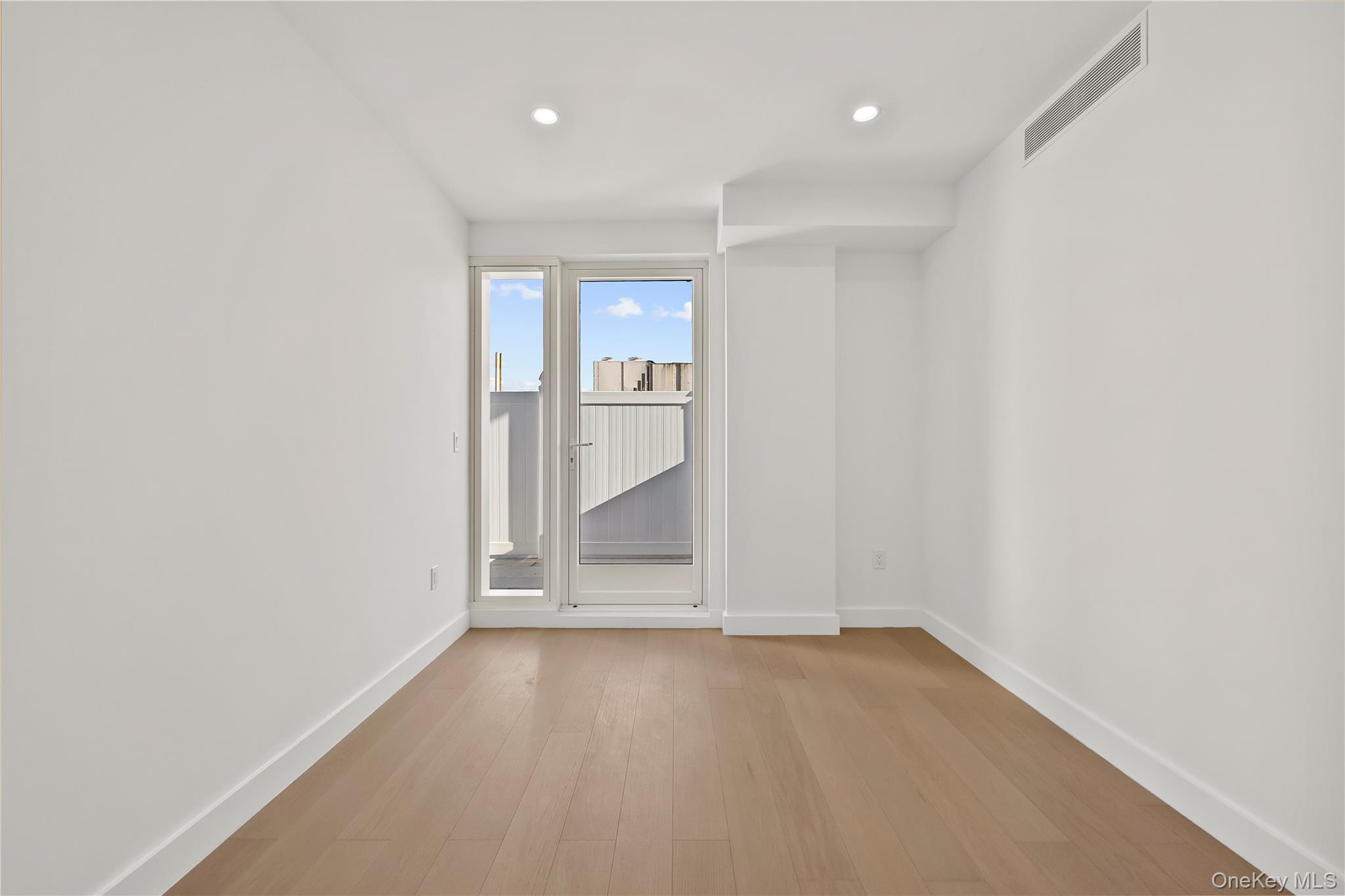 150-02 Northern Boulevard # 3A, Flushing, NY 11354