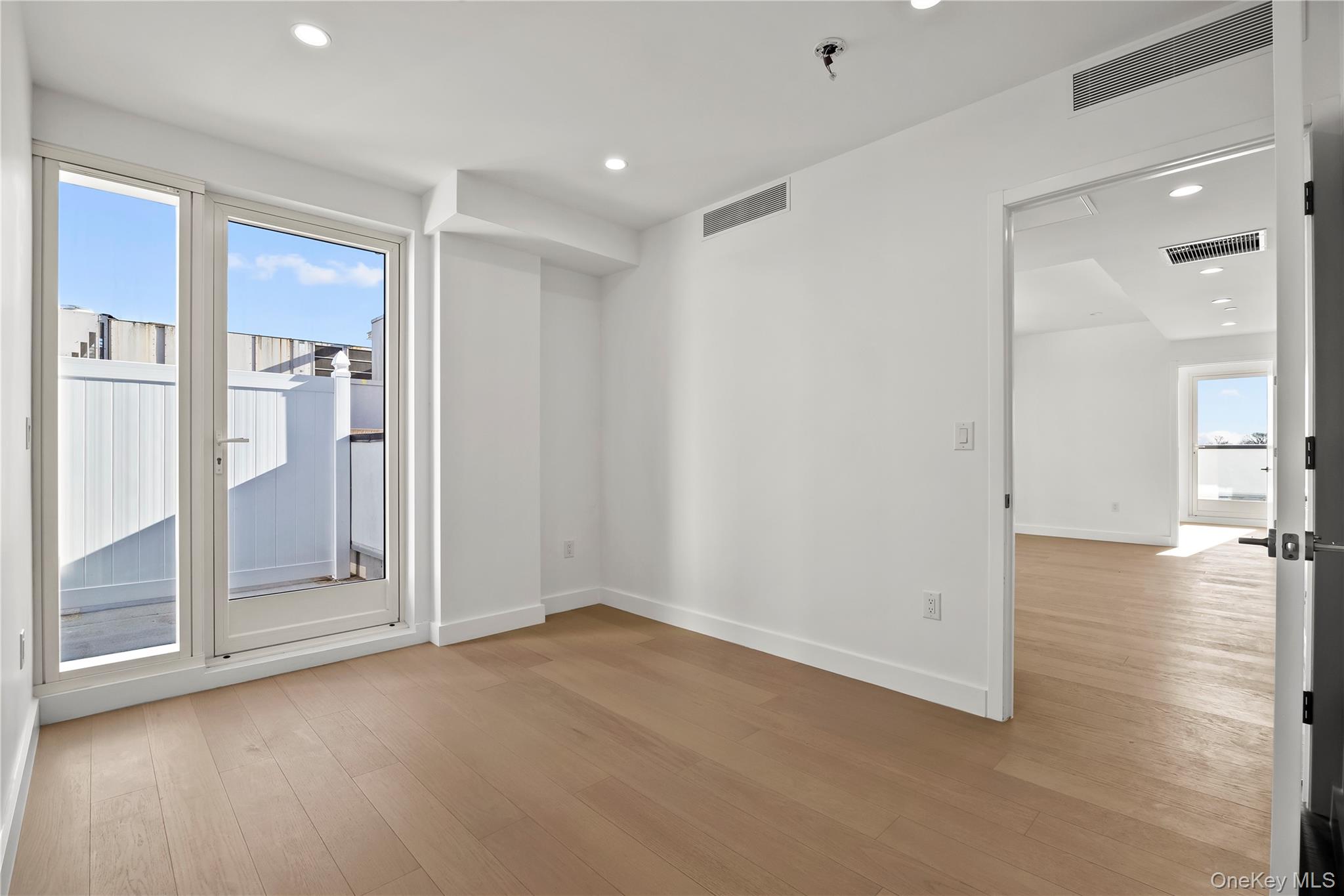 150-02 Northern Boulevard # 3A, Flushing, NY 11354