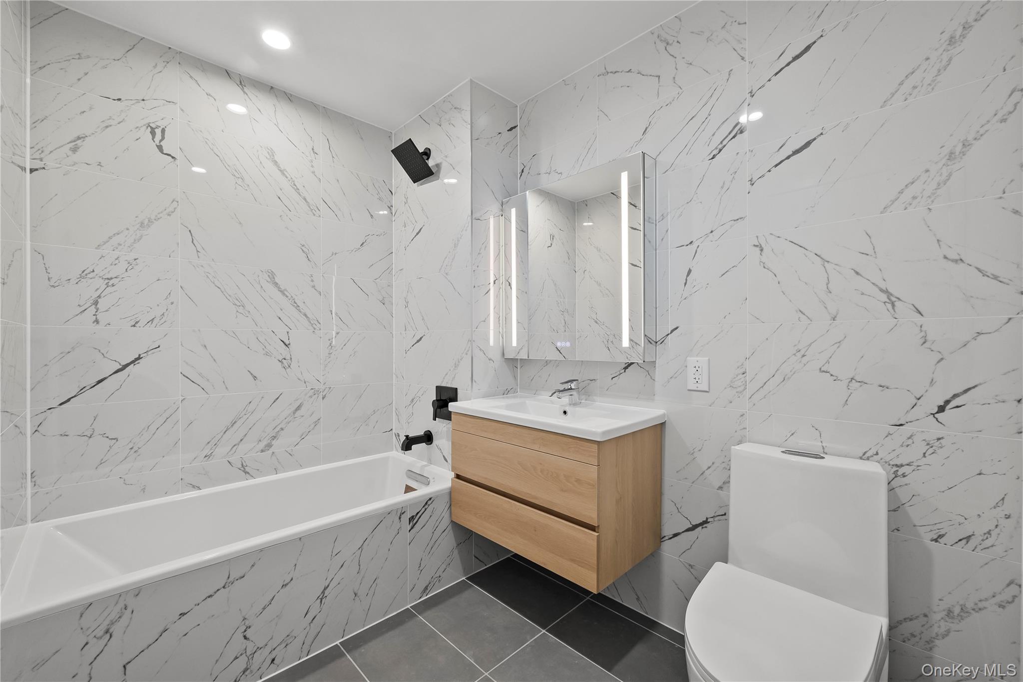 150-02 Northern Boulevard # 3A, Flushing, NY 11354