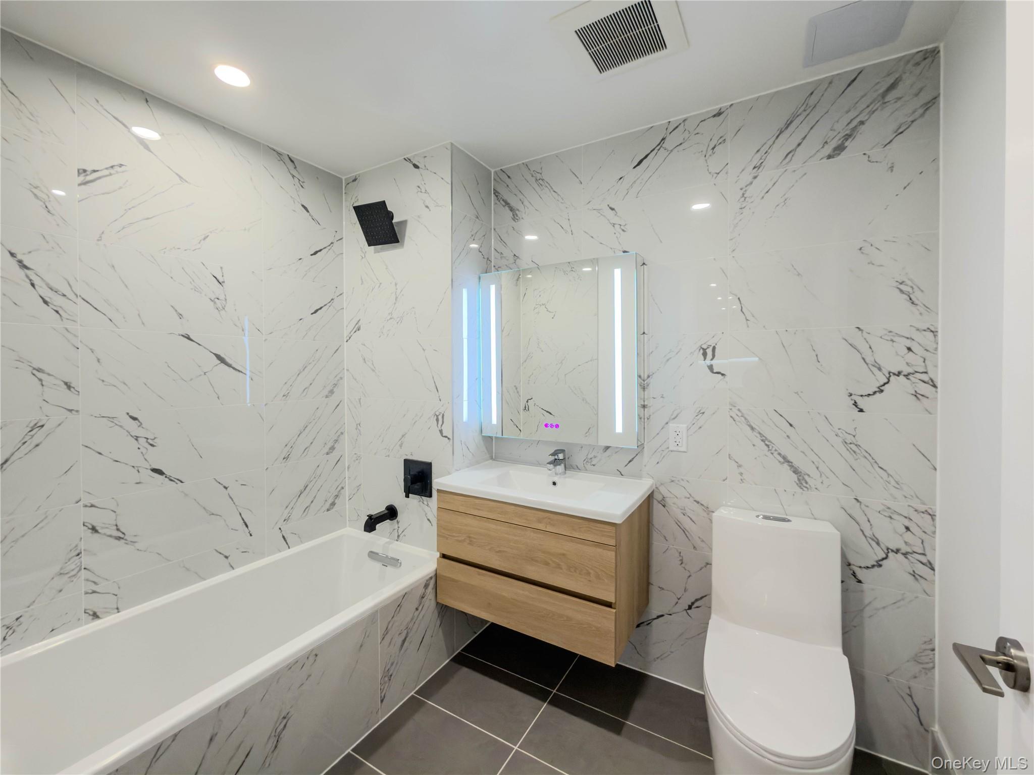 150-02 Northern Boulevard # 6E, Flushing, NY 11354