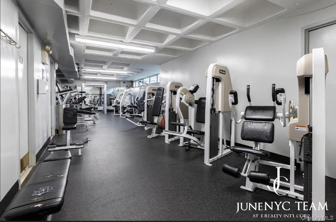 152-18 Union Turnpike # 204K, Flushing, NY 11367