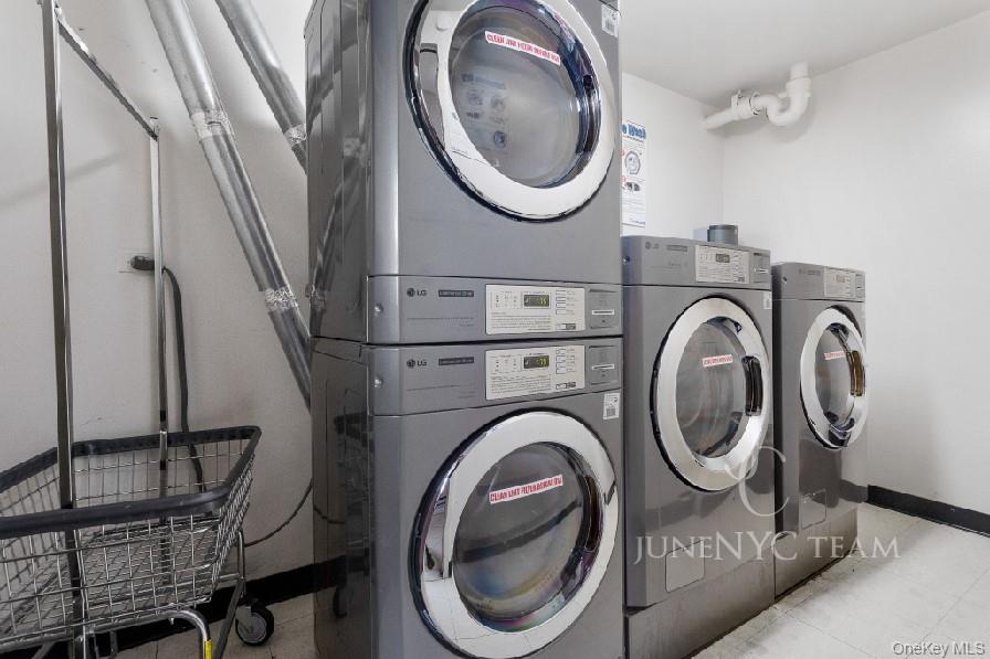 152-18 Union Turnpike # 204K, Flushing, NY 11367