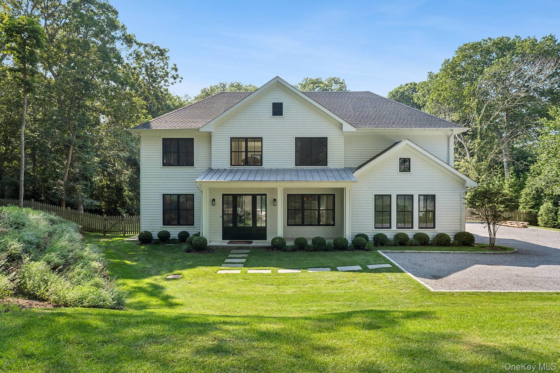 17 White Oak Lane, Southampton, NY 11968