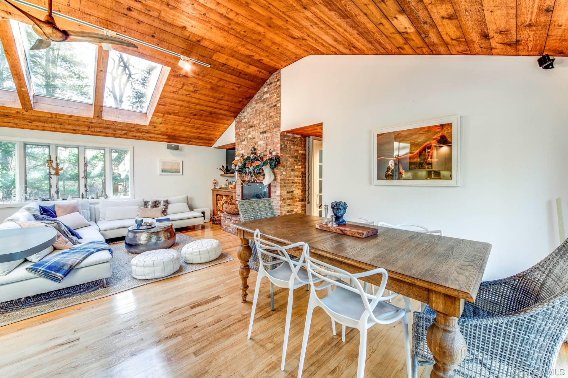 11 Deer Lane, East Hampton, NY 11937