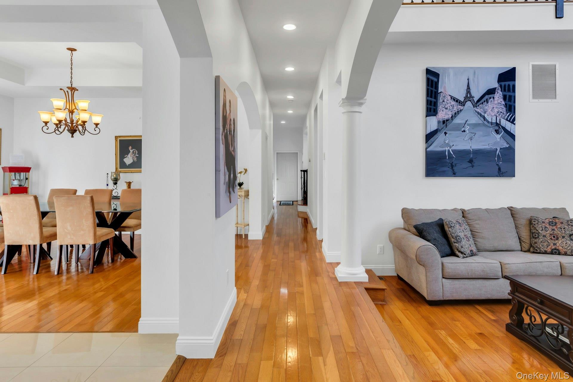 10 Bay Woods Drive, Hampton Bays, NY 11946