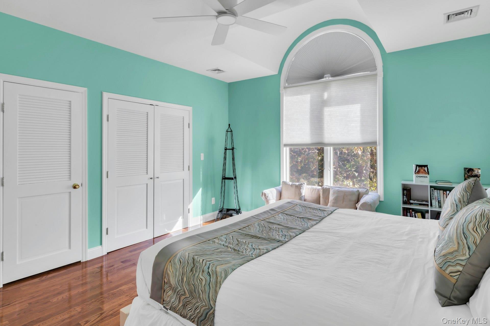 10 Bay Woods Drive, Hampton Bays, NY 11946