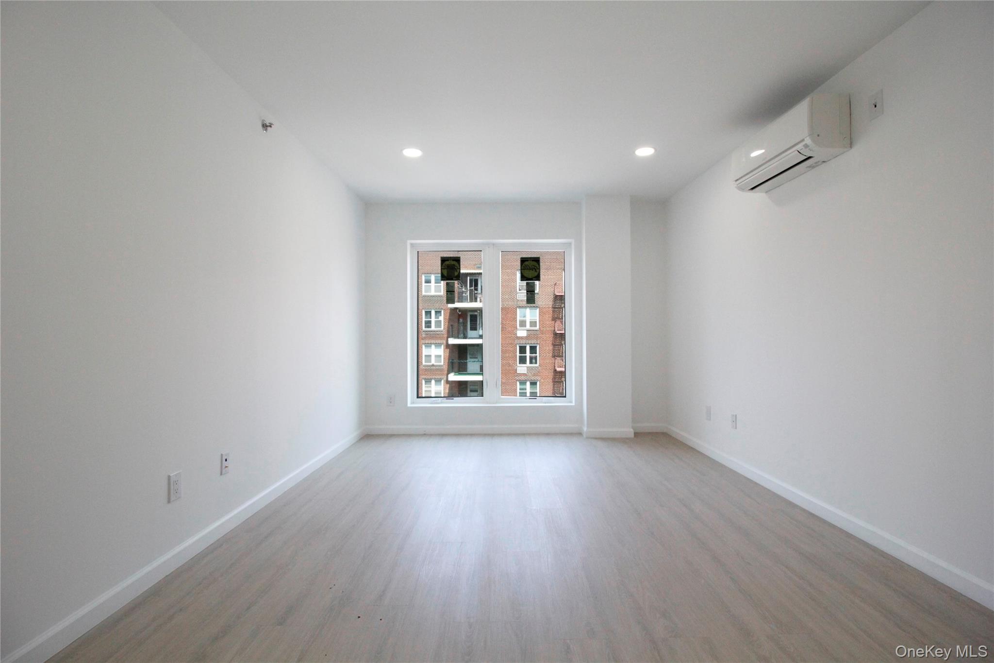 13450 Blossom Avenue # 3D, Flushing, NY 11355