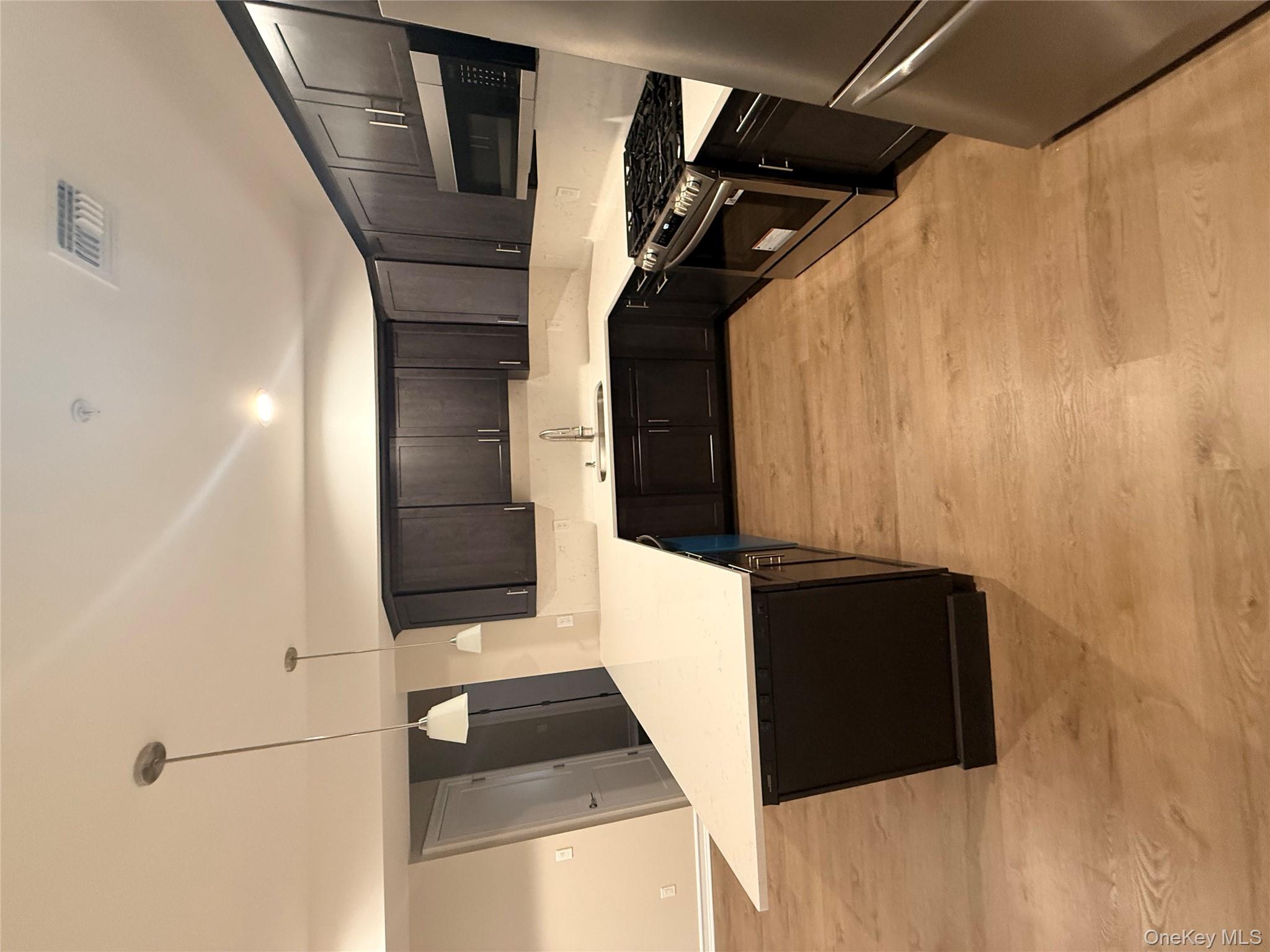 122 Greenwich Avenue # 204, Goshen, NY 10924