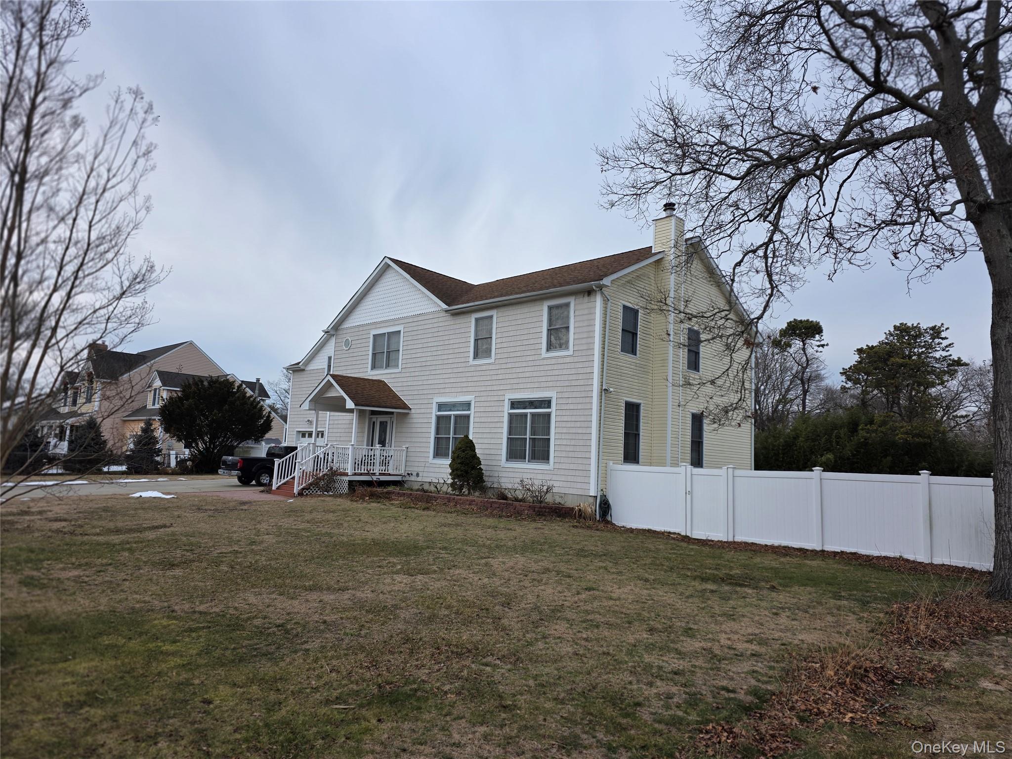 471 Southport Street, Ronkonkoma, NY 11779