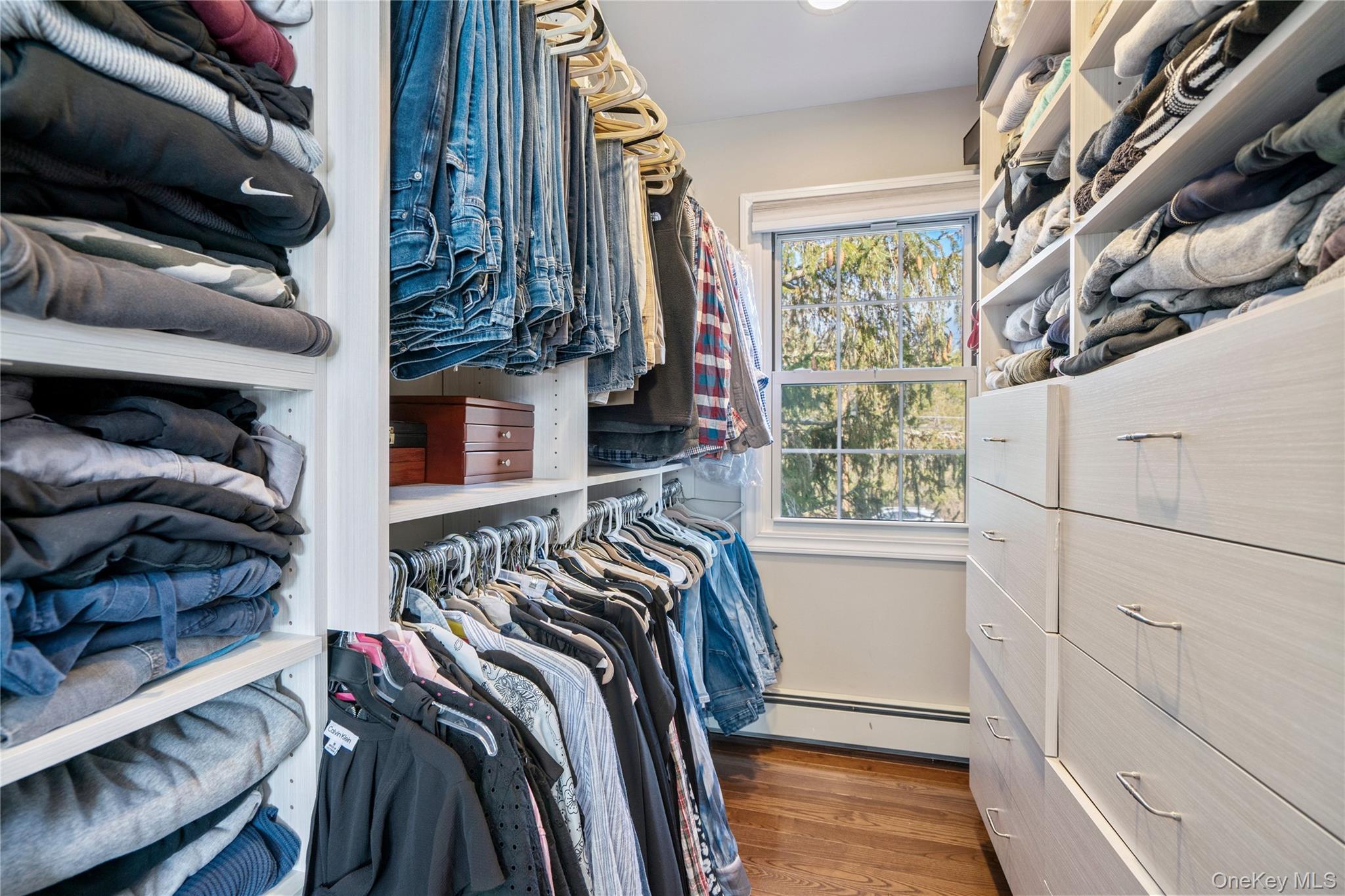 172 Burtis Lane, Syosset, NY 11791