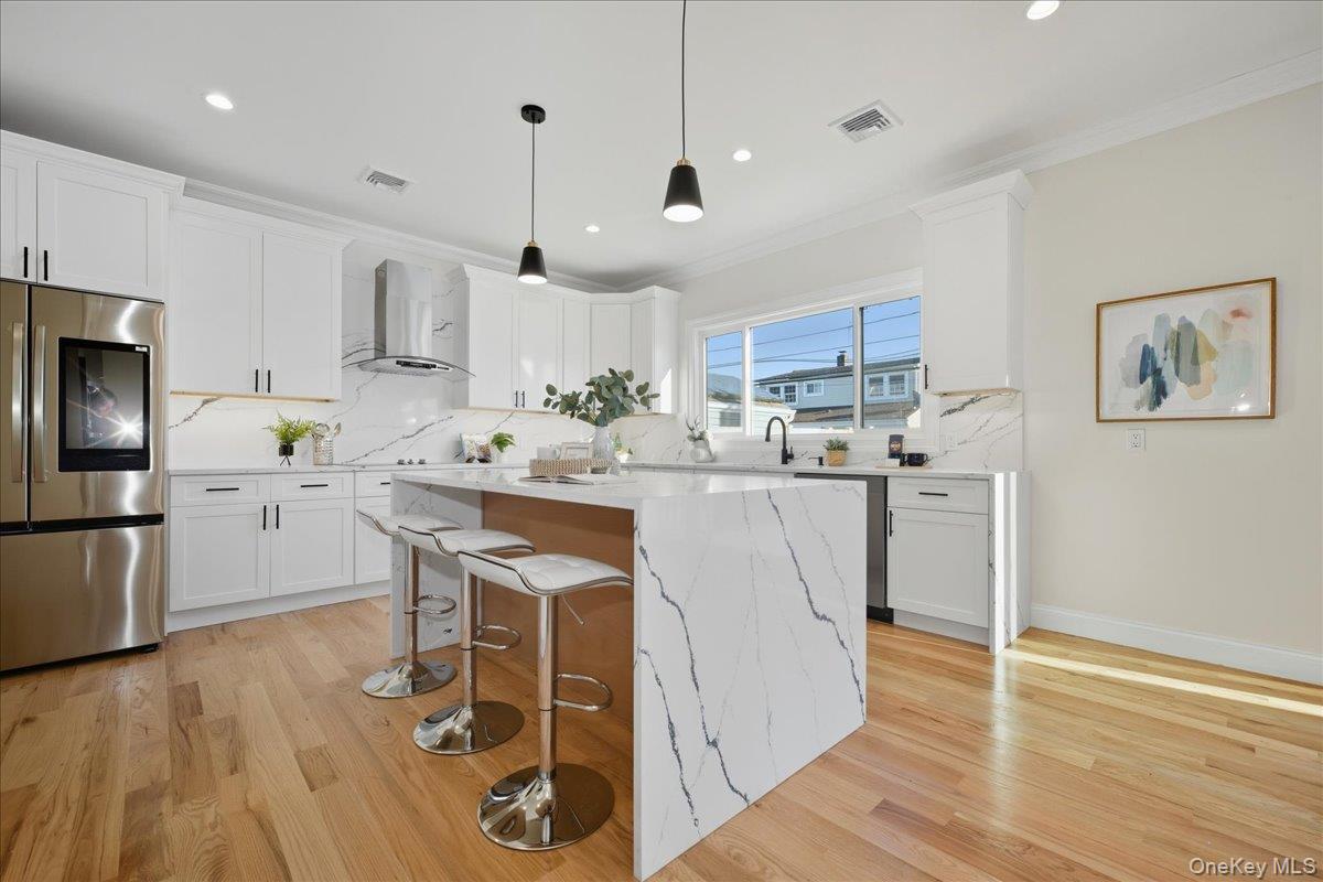 28 Eve Lane, Levittown, NY 11756