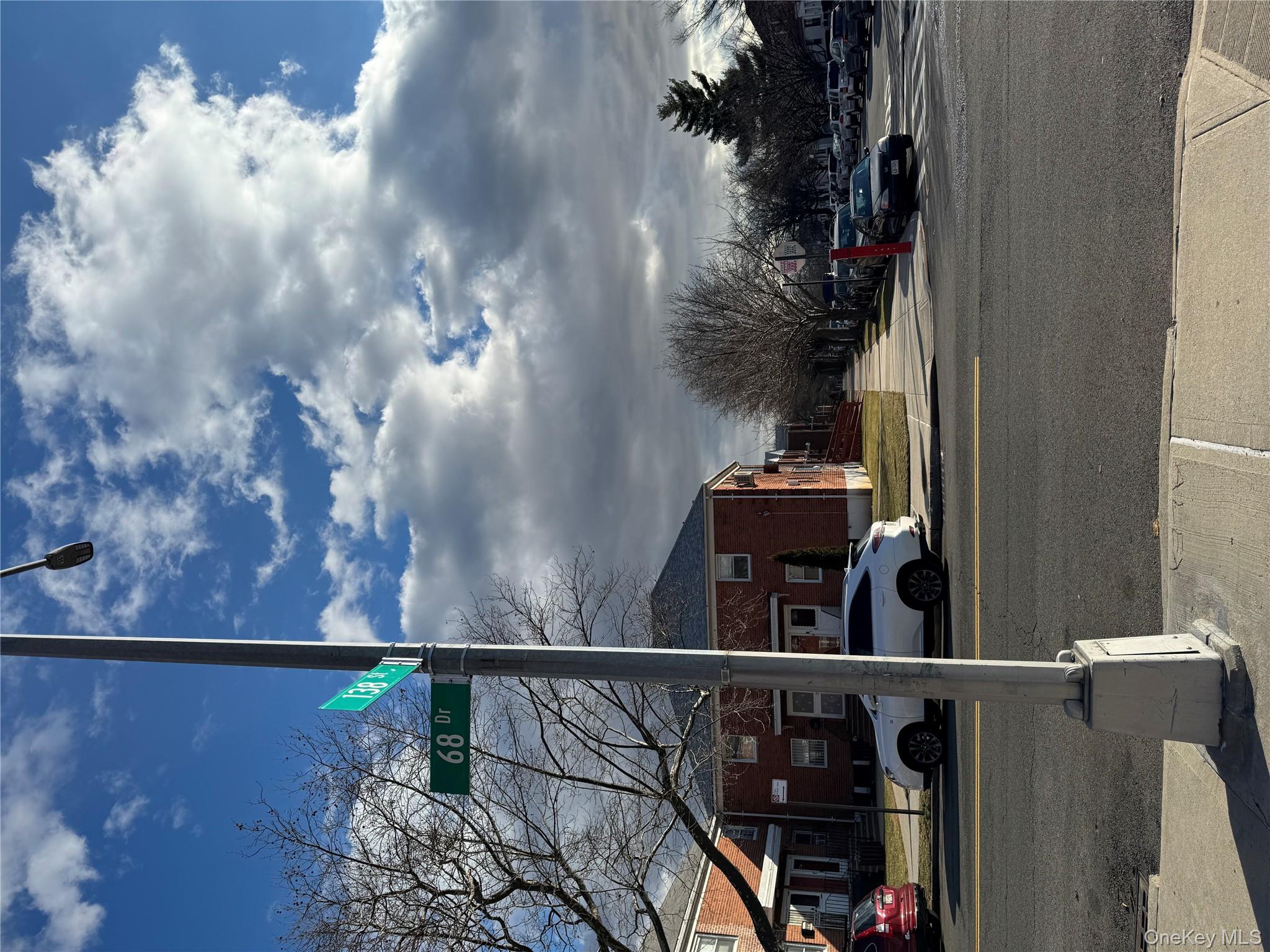 68-09 138th Street # 2B, Flushing, NY 11367