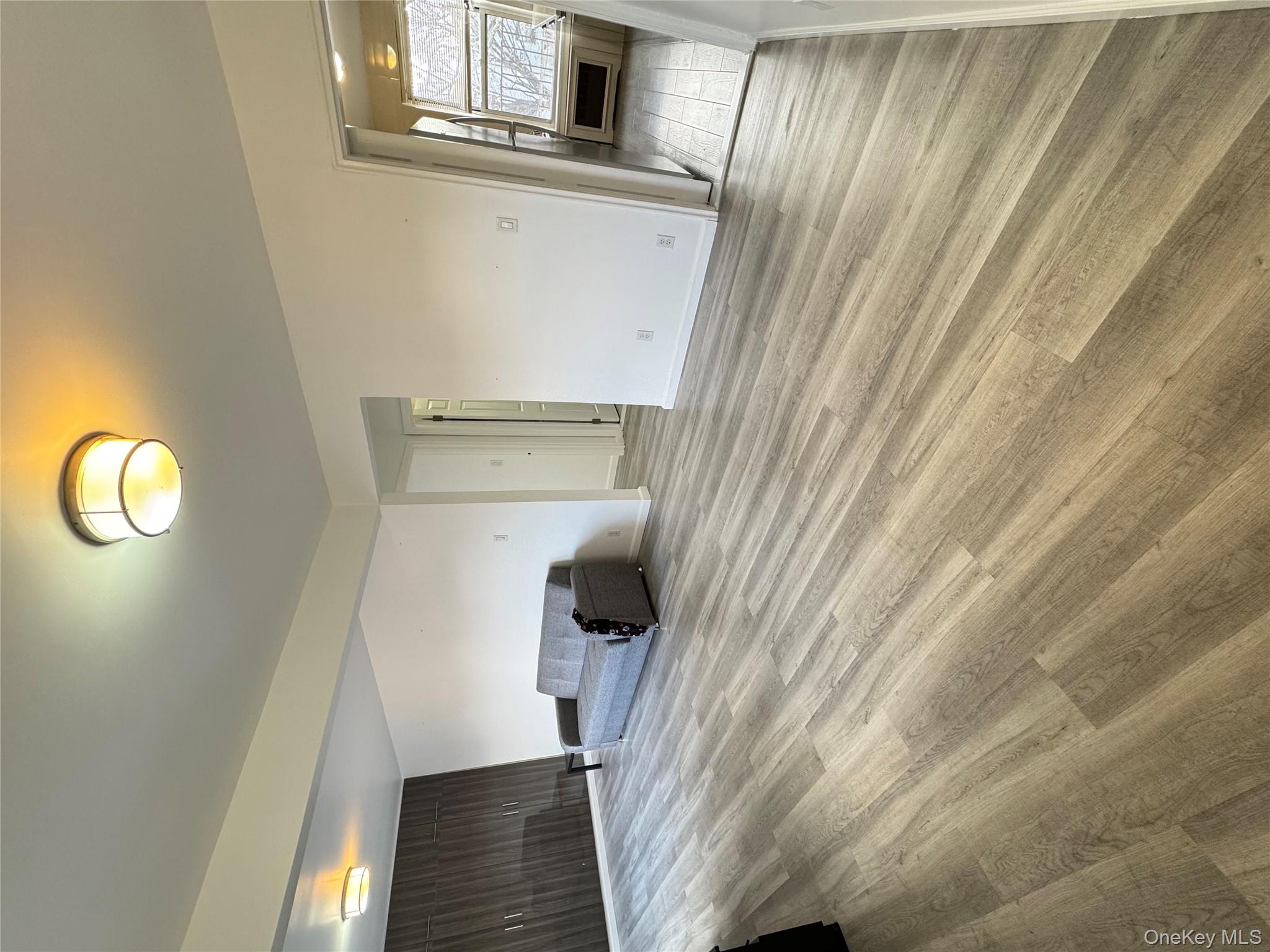 68-09 138th Street # 2B, Flushing, NY 11367