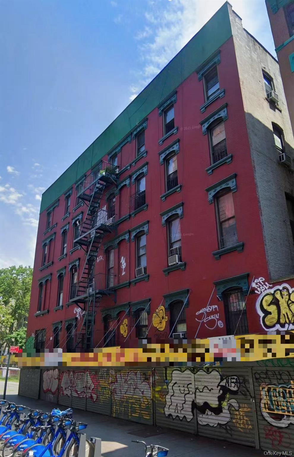 146 Henry Street, New York (Manhattan), NY 10002